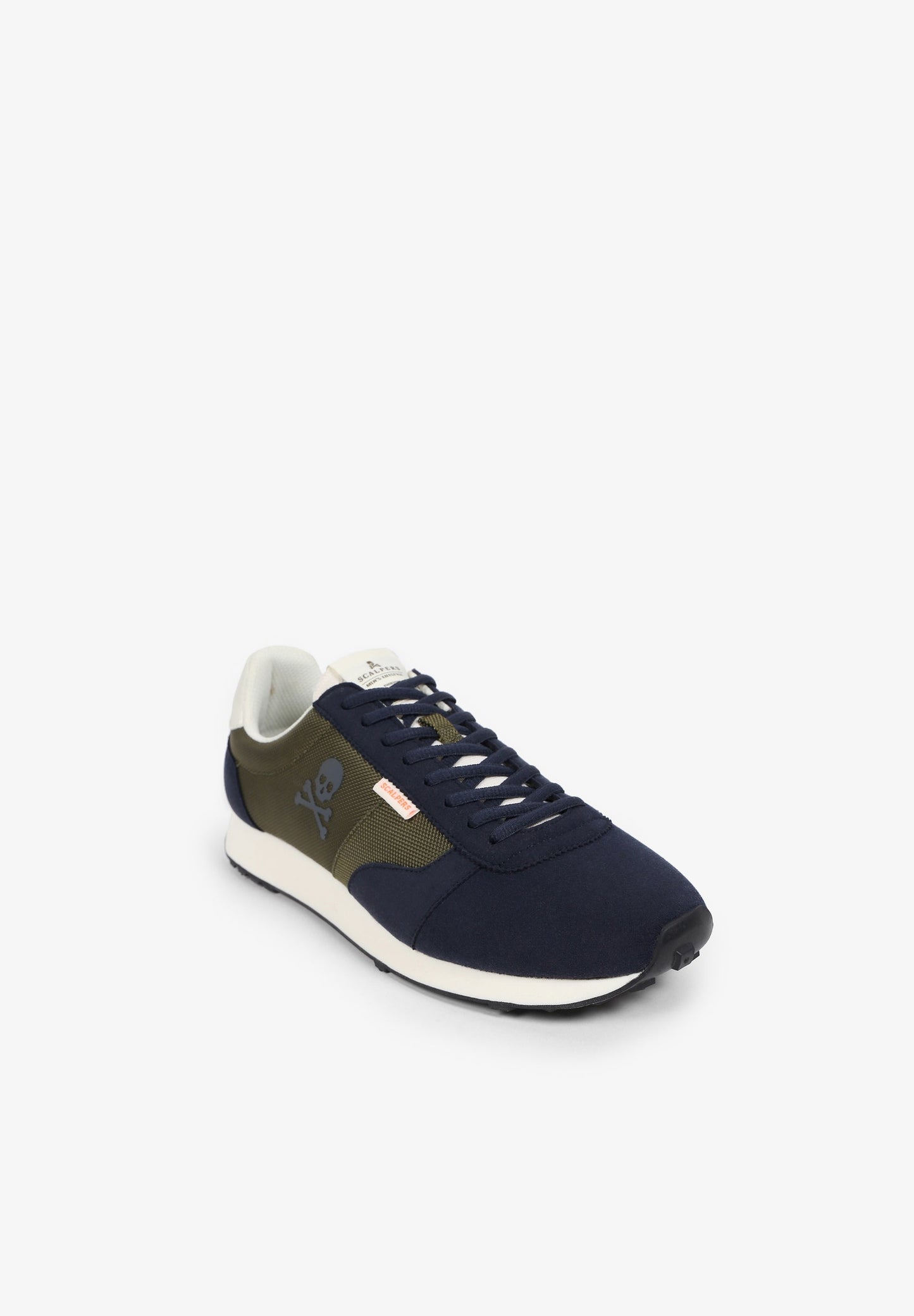 TENIS BÁSICAS CALAVERA