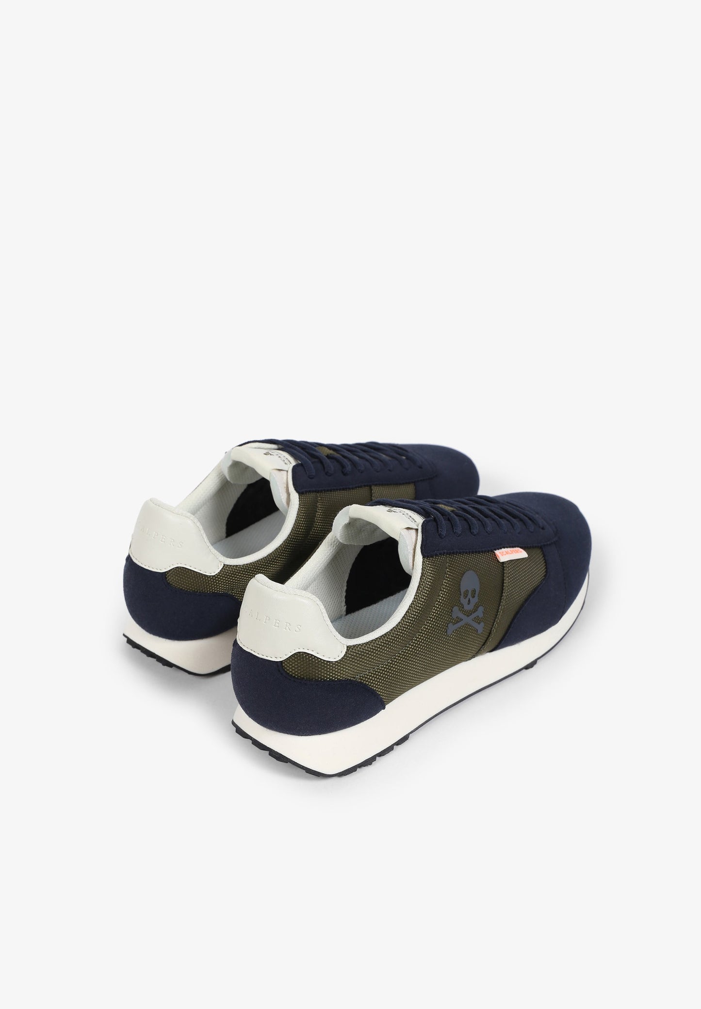 TENIS BÁSICAS CALAVERA