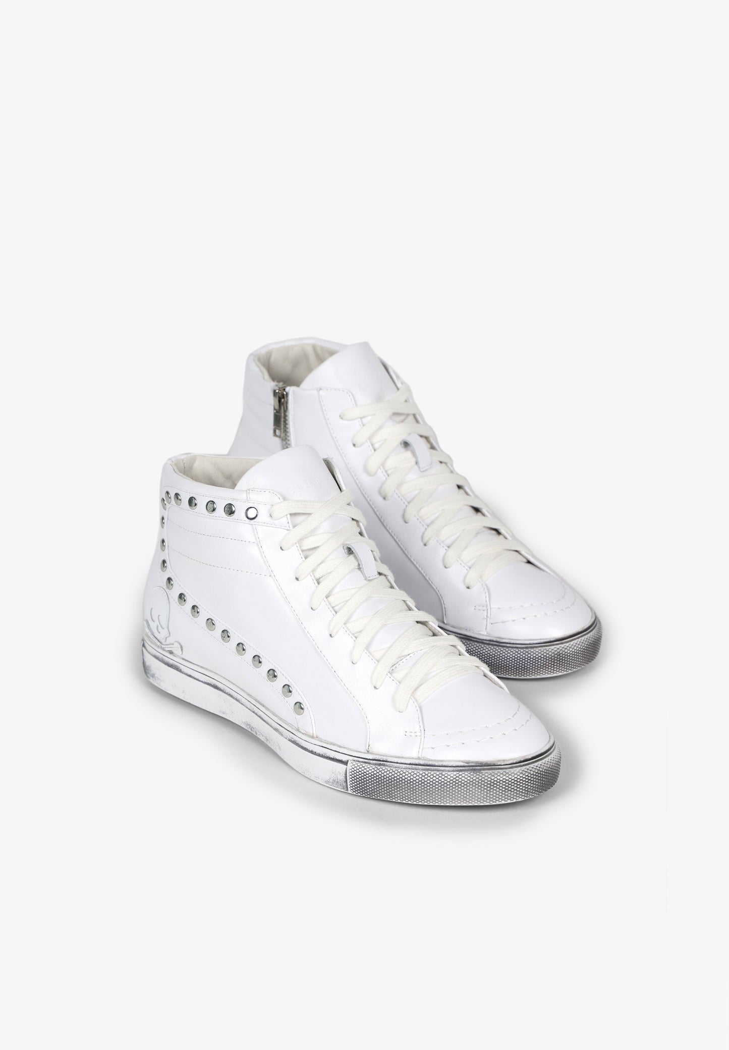 TENIS BOTAS TACHAS