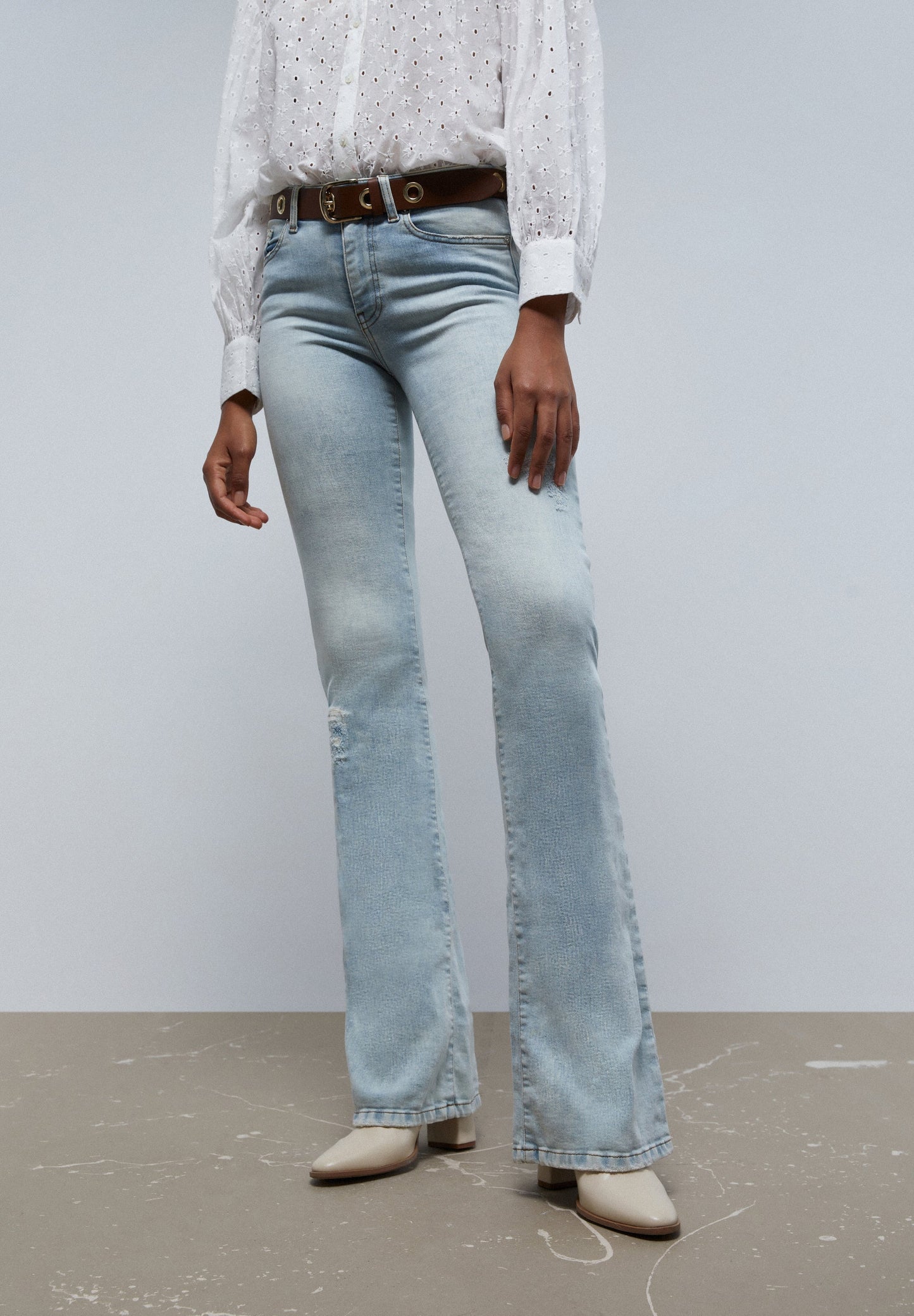 PANTALÓN VAQUERO BOOTCUT