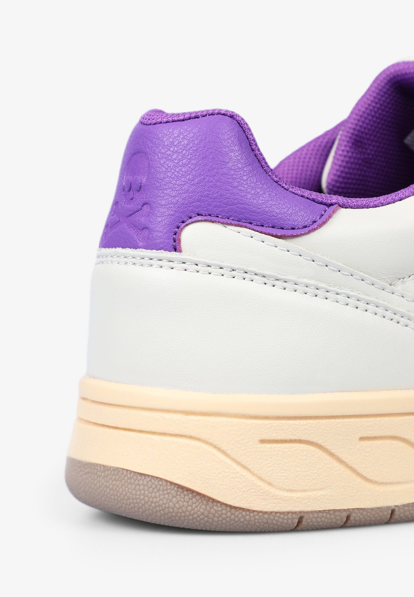 TENIS DETALLE TALÓN