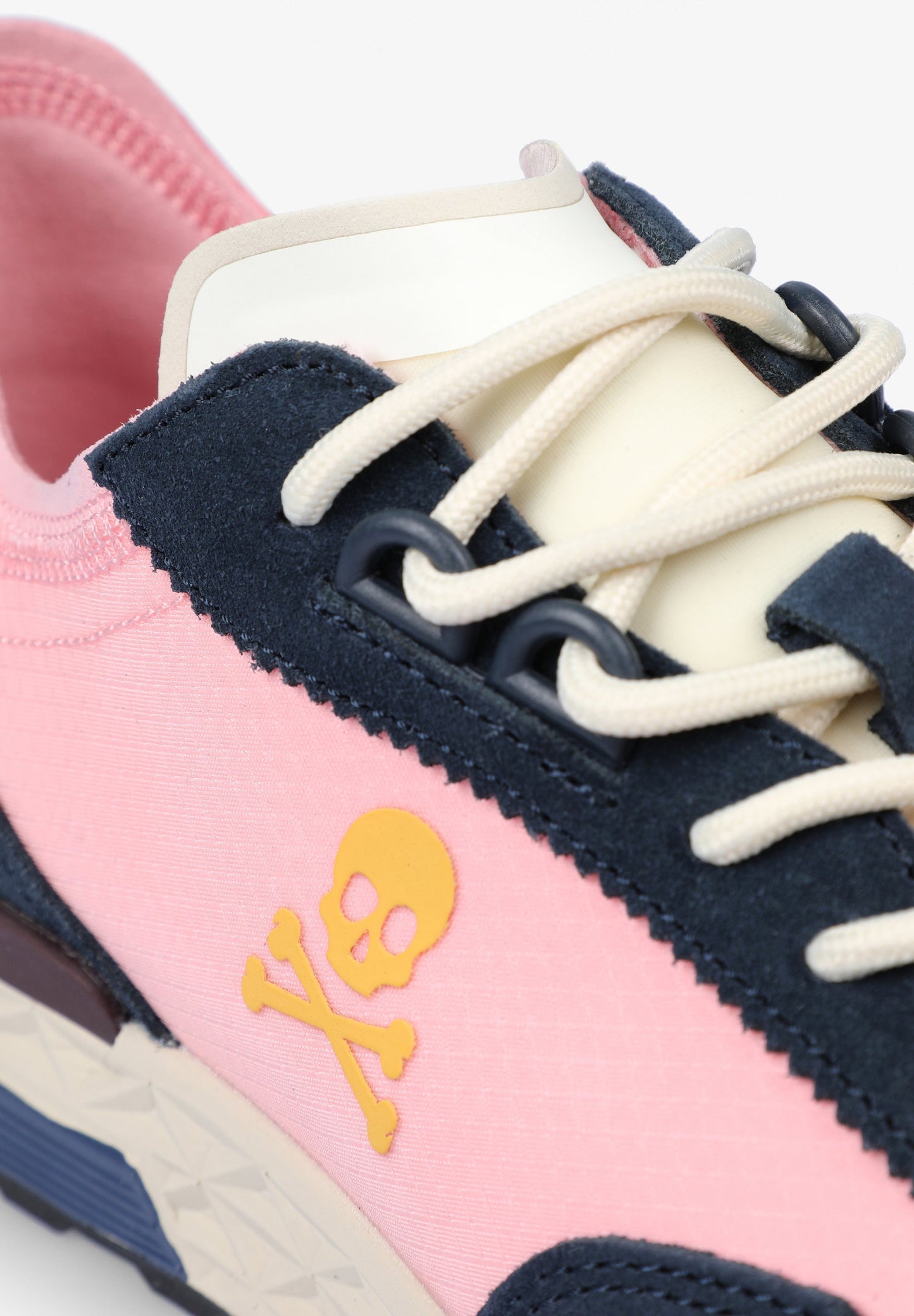 TENIS CALAVERA LATERAL
