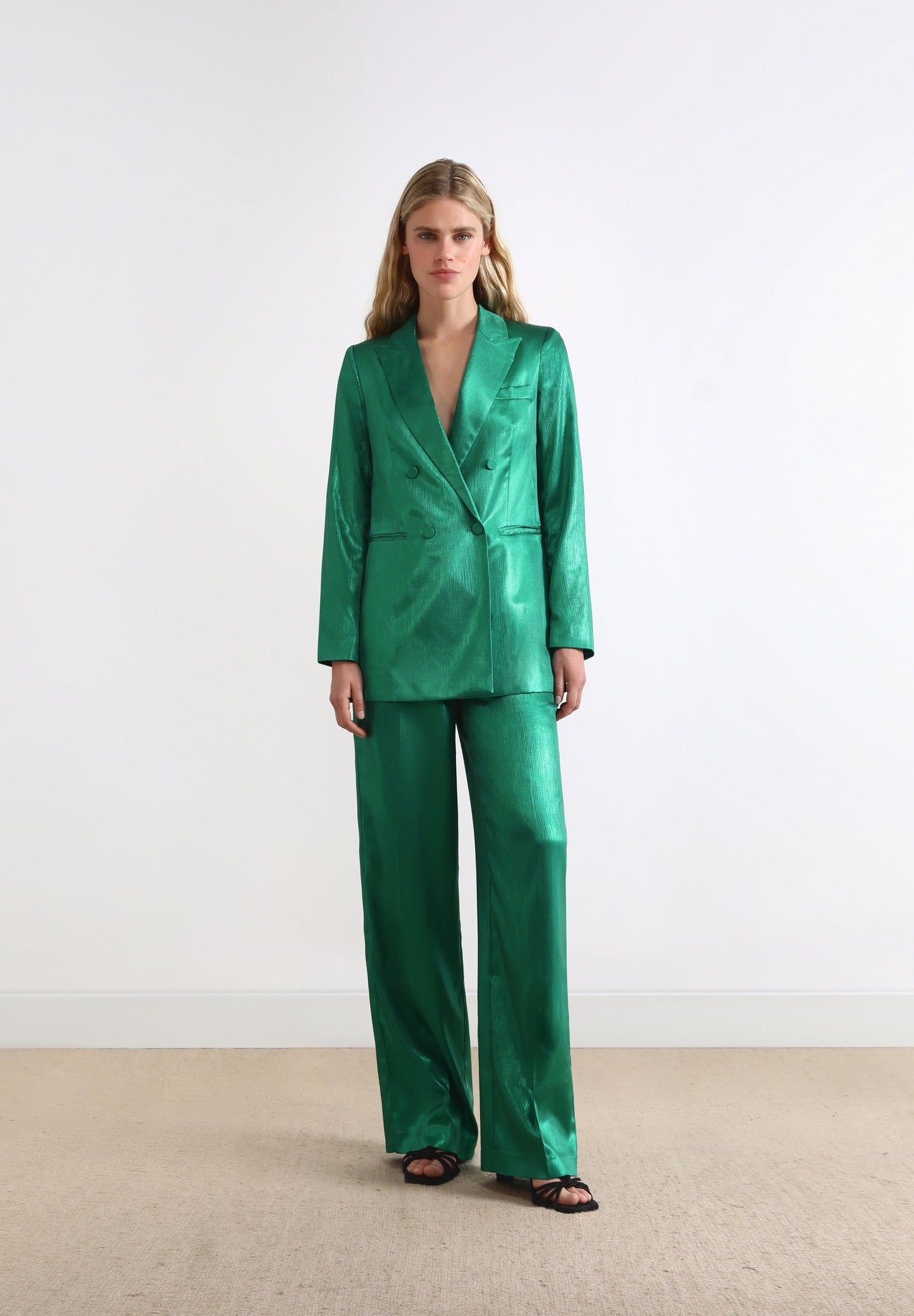 BLAZER CRUZADA SATINADA