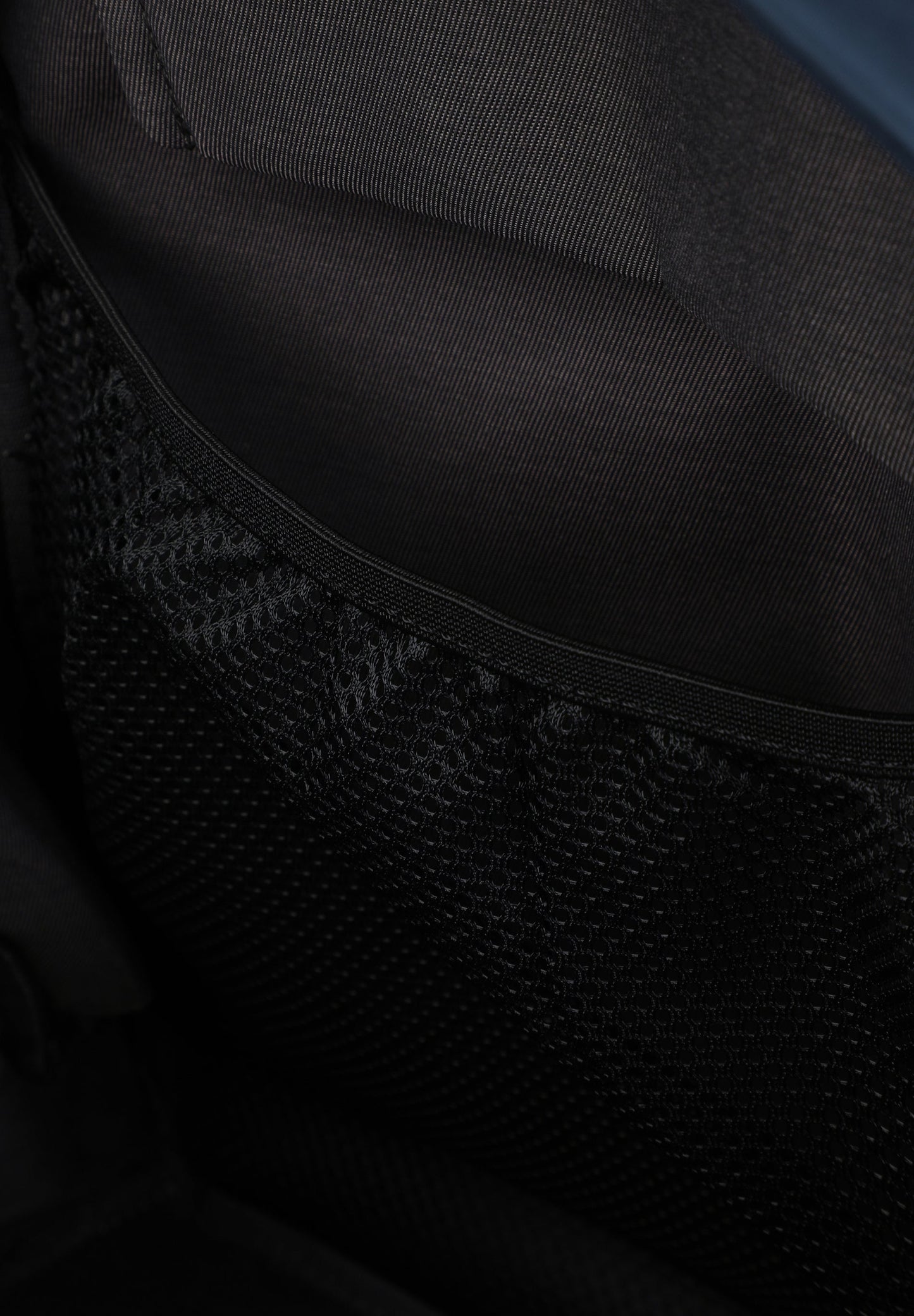 MOCHILA BOLSILLO FRONTAL CREMALLERA