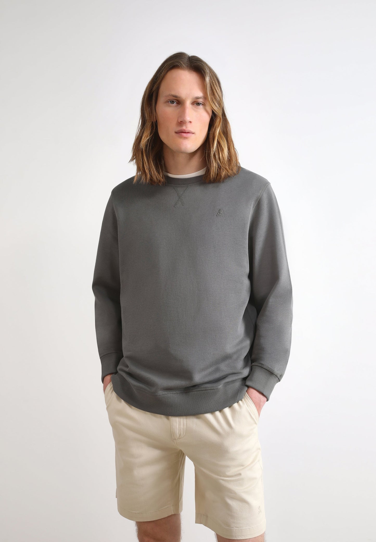 BUZO BÁSICA CALAVERA