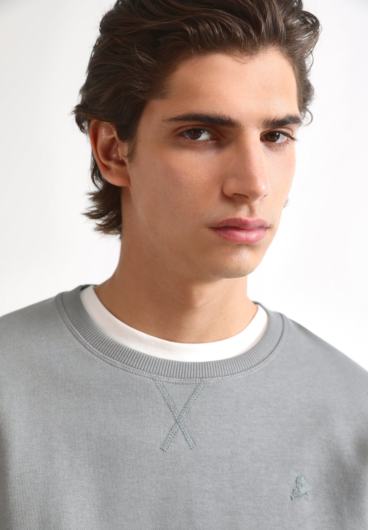 BUZO BÁSICA CALAVERA