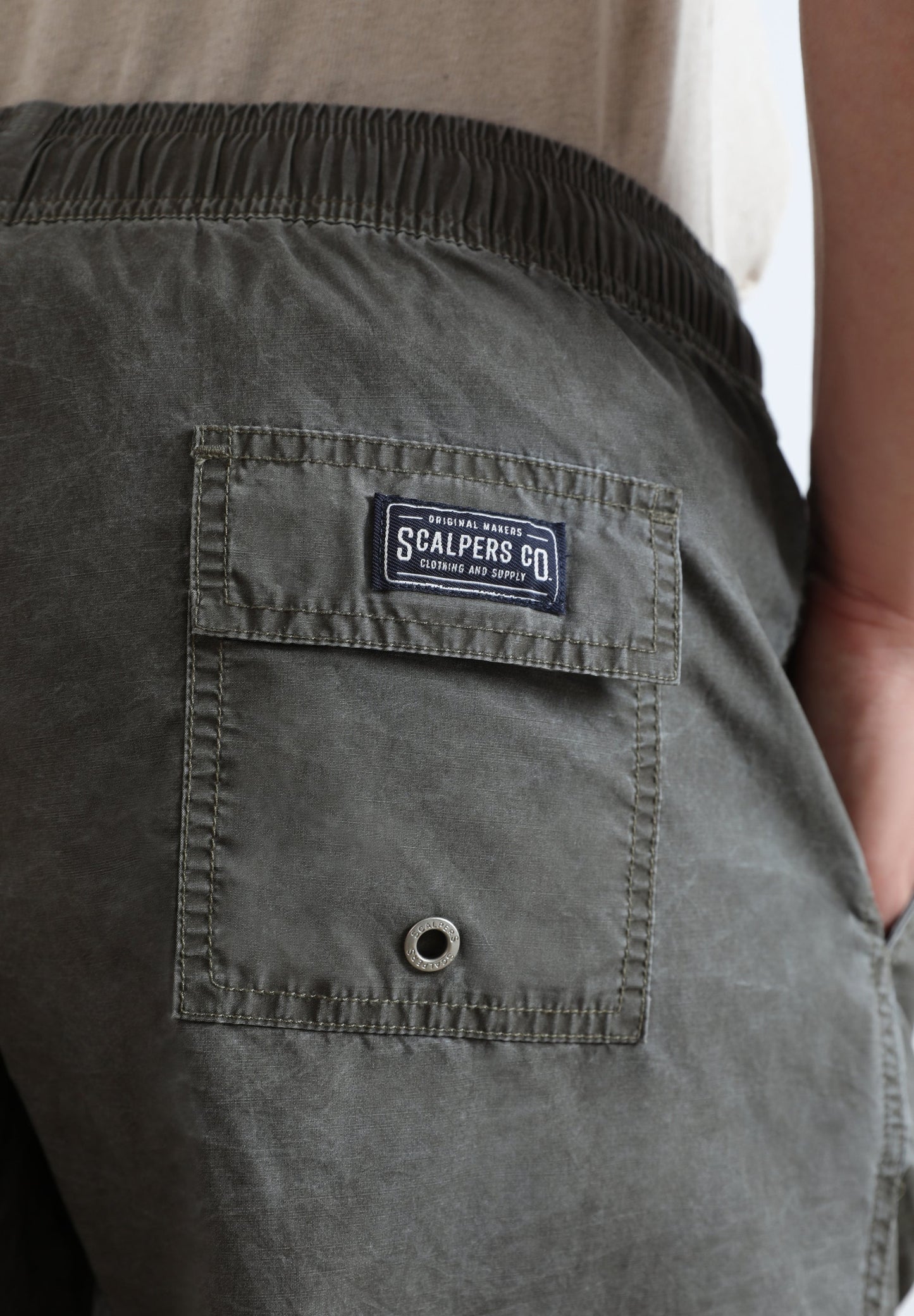 PANTALONETA DE BAÑO LAVADO CALAVERA BORDADA