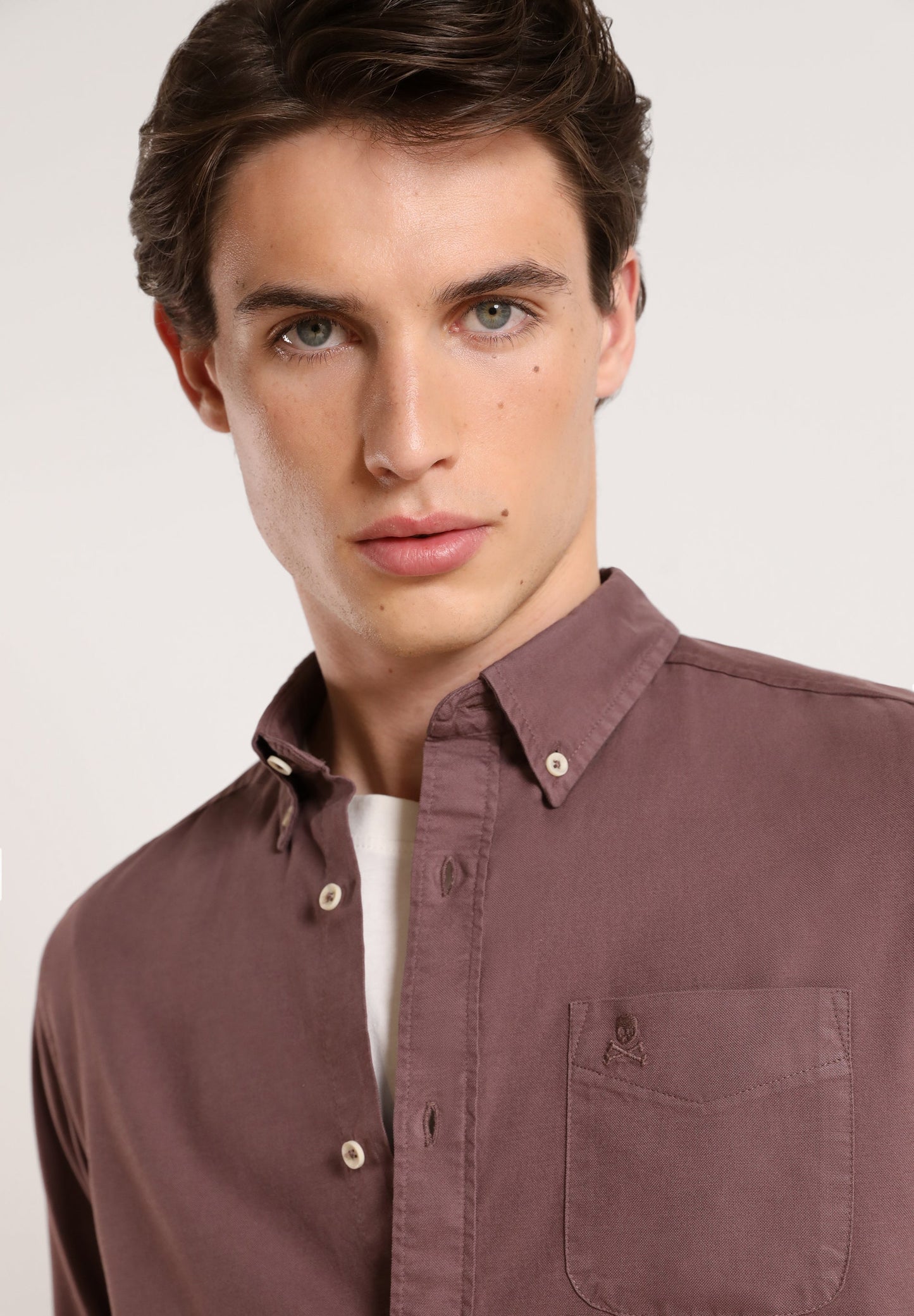 CAMISA CALAVERA CUELLO BOTONES