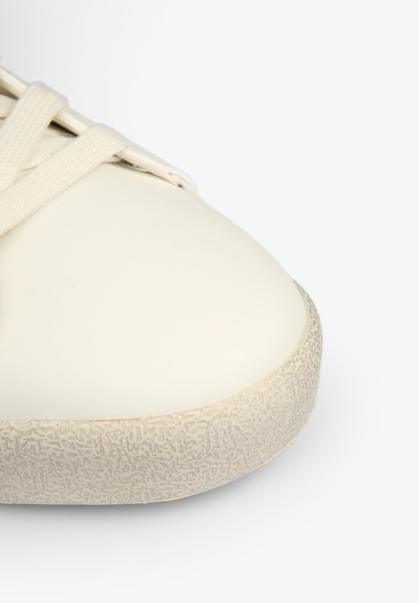 TENIS BAJAS CALAVERA