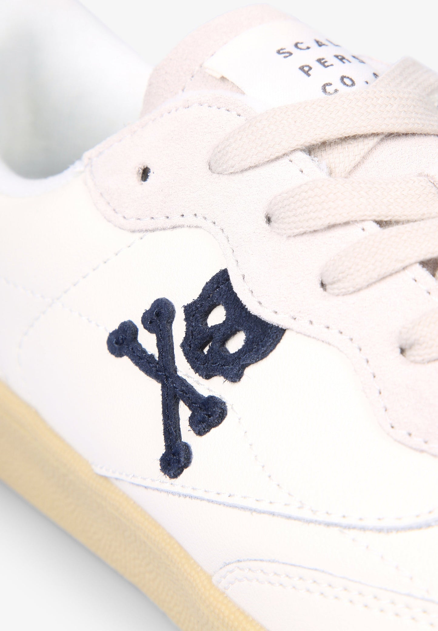 TENIS DETALLE TALÓN