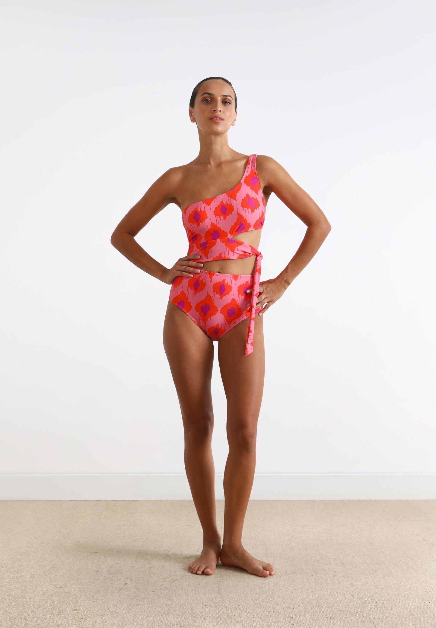 BIKINI CUT OUT