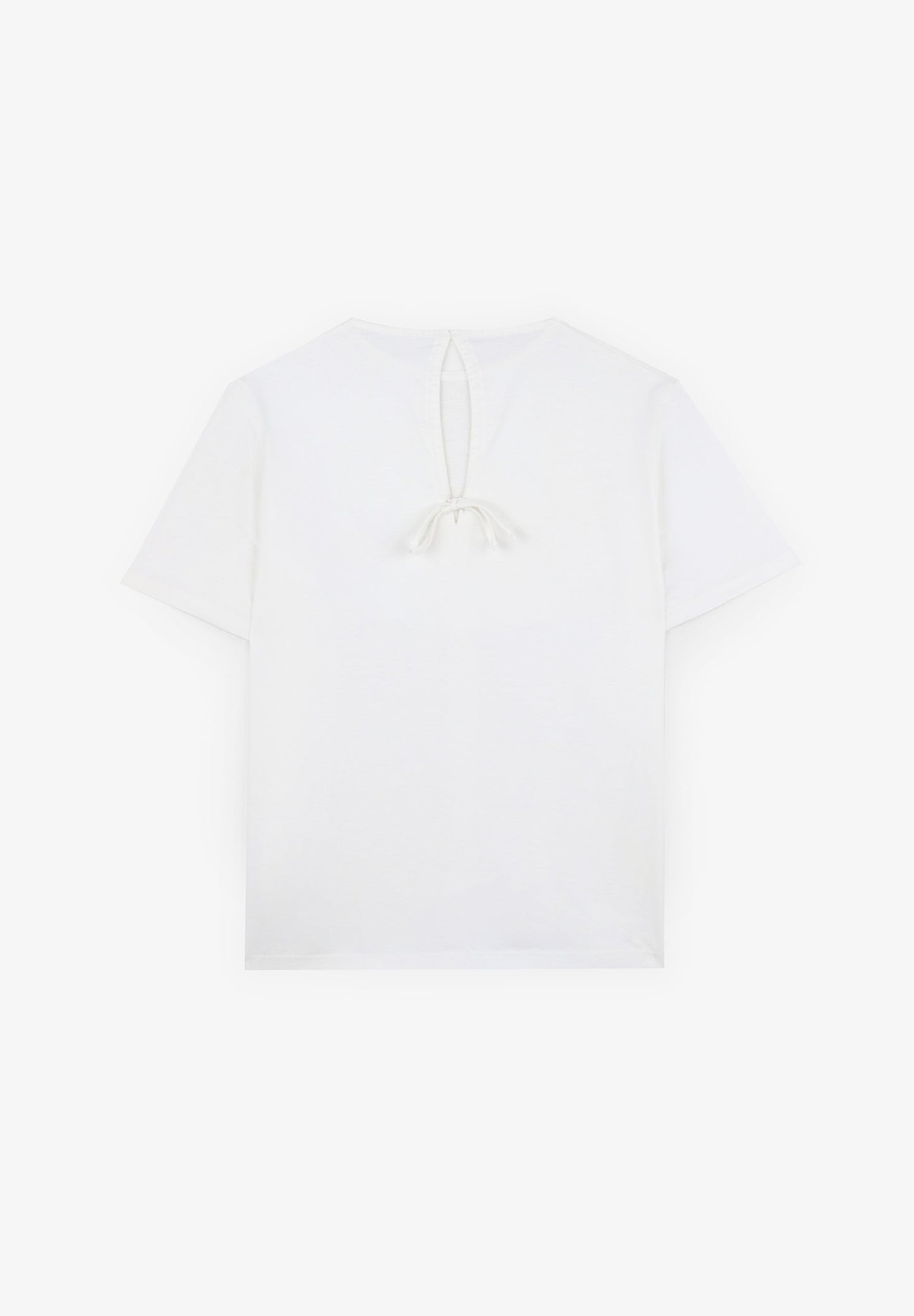 CAMISETA BORDADO PECHO