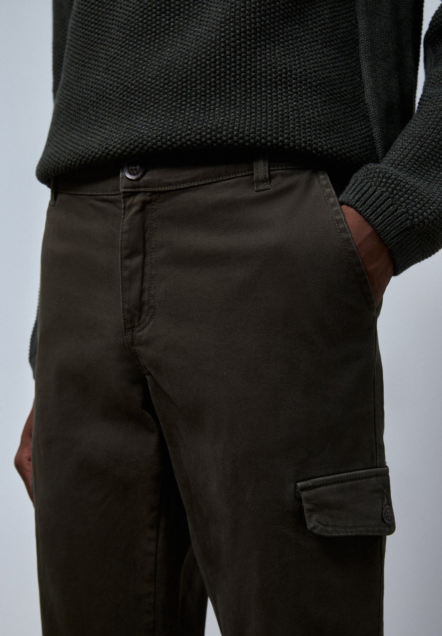 PANTALÓN CARGO ESTRUCTURA