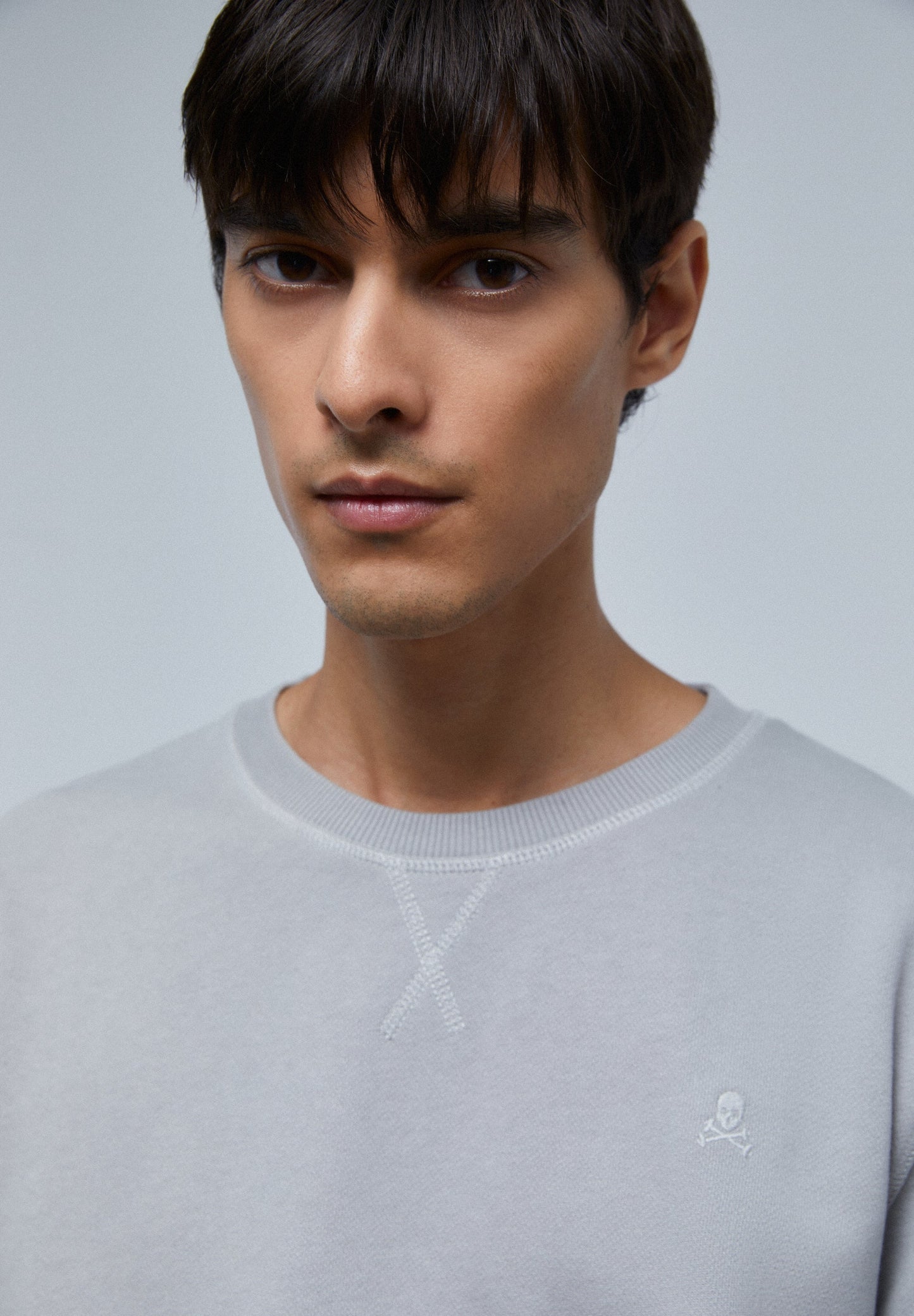 BUZO BÁSICA CALAVERA