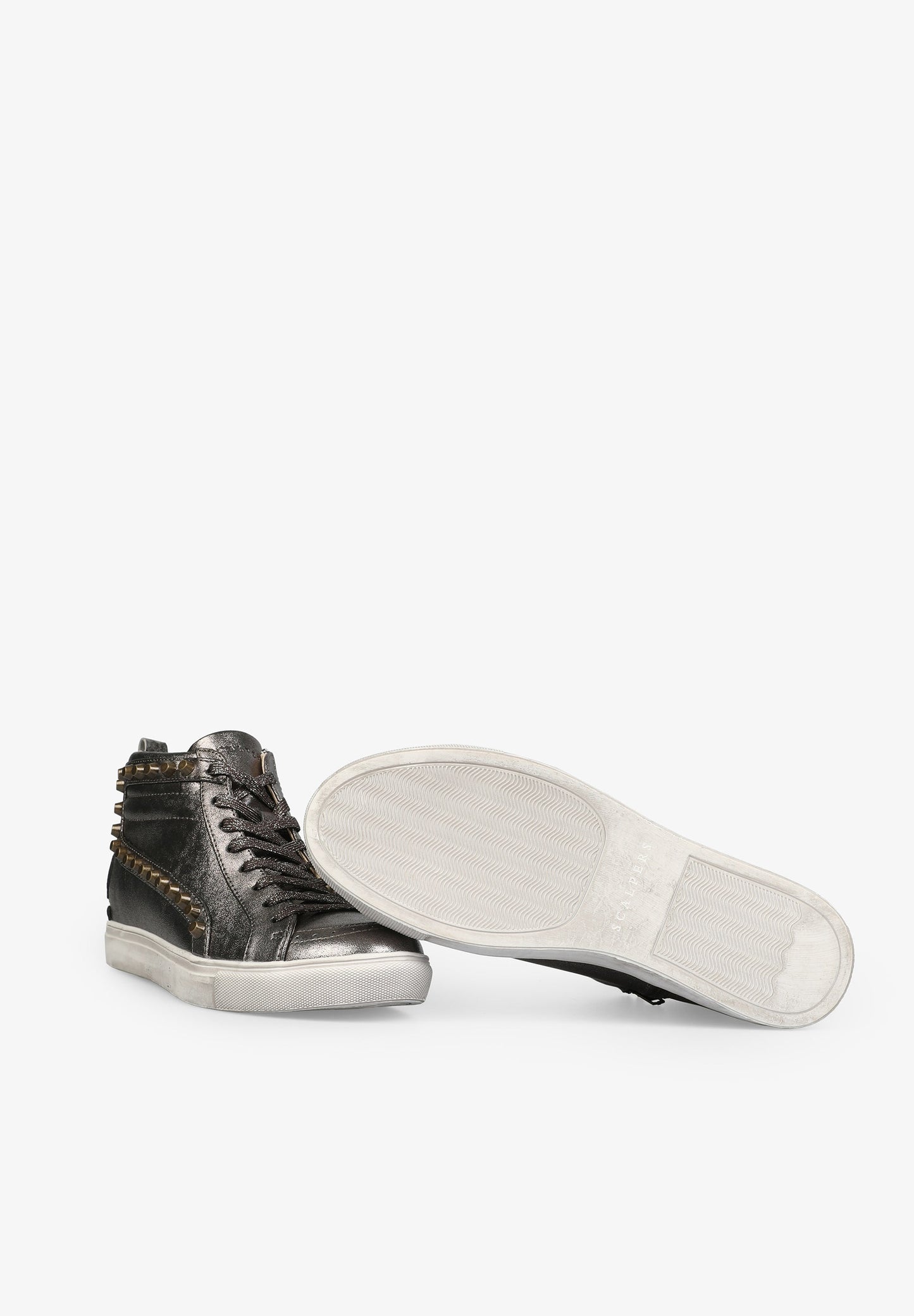 TENIS ALTAS METALIZADAS TACHUELAS
