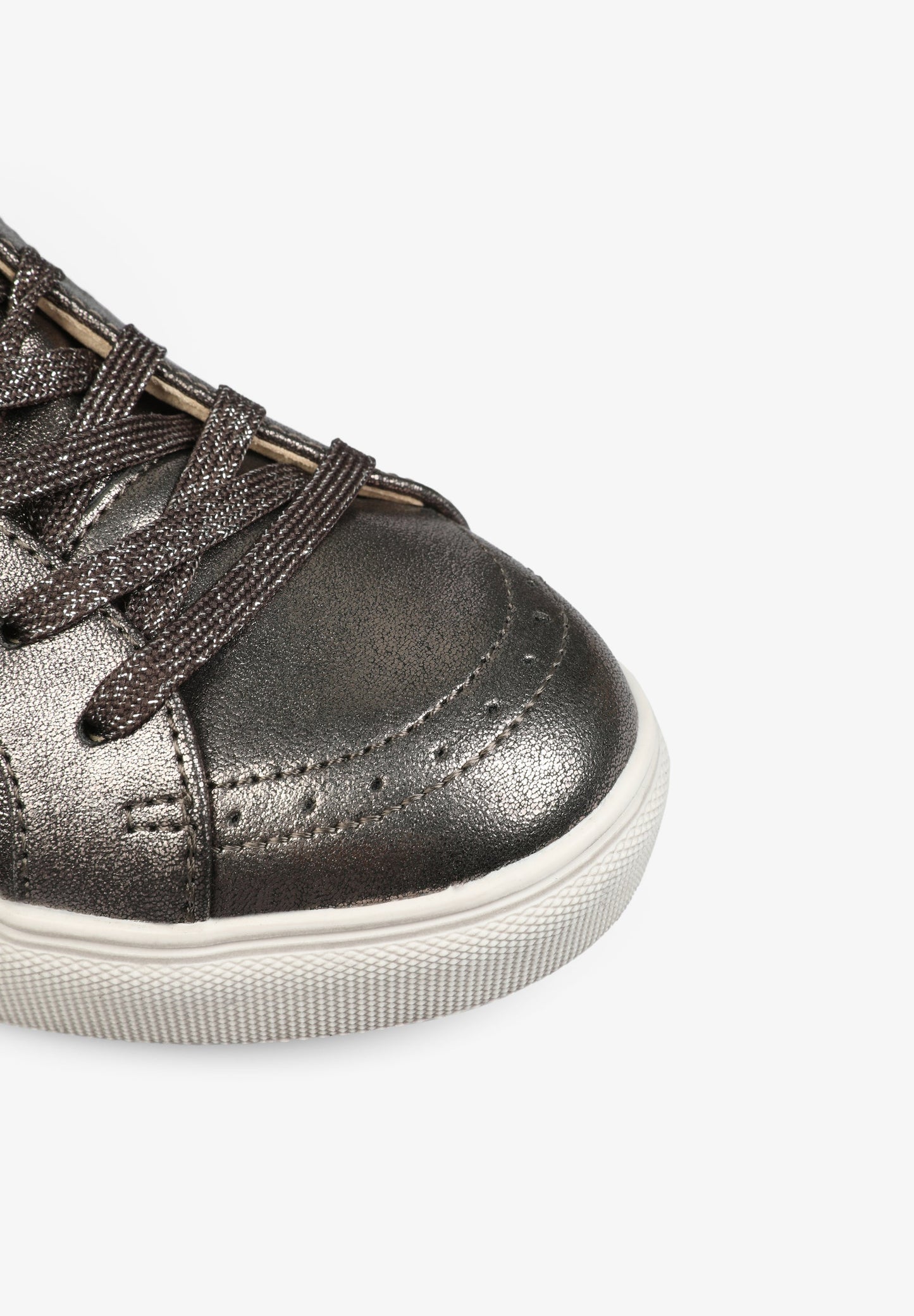 TENIS ALTAS METALIZADAS TACHUELAS