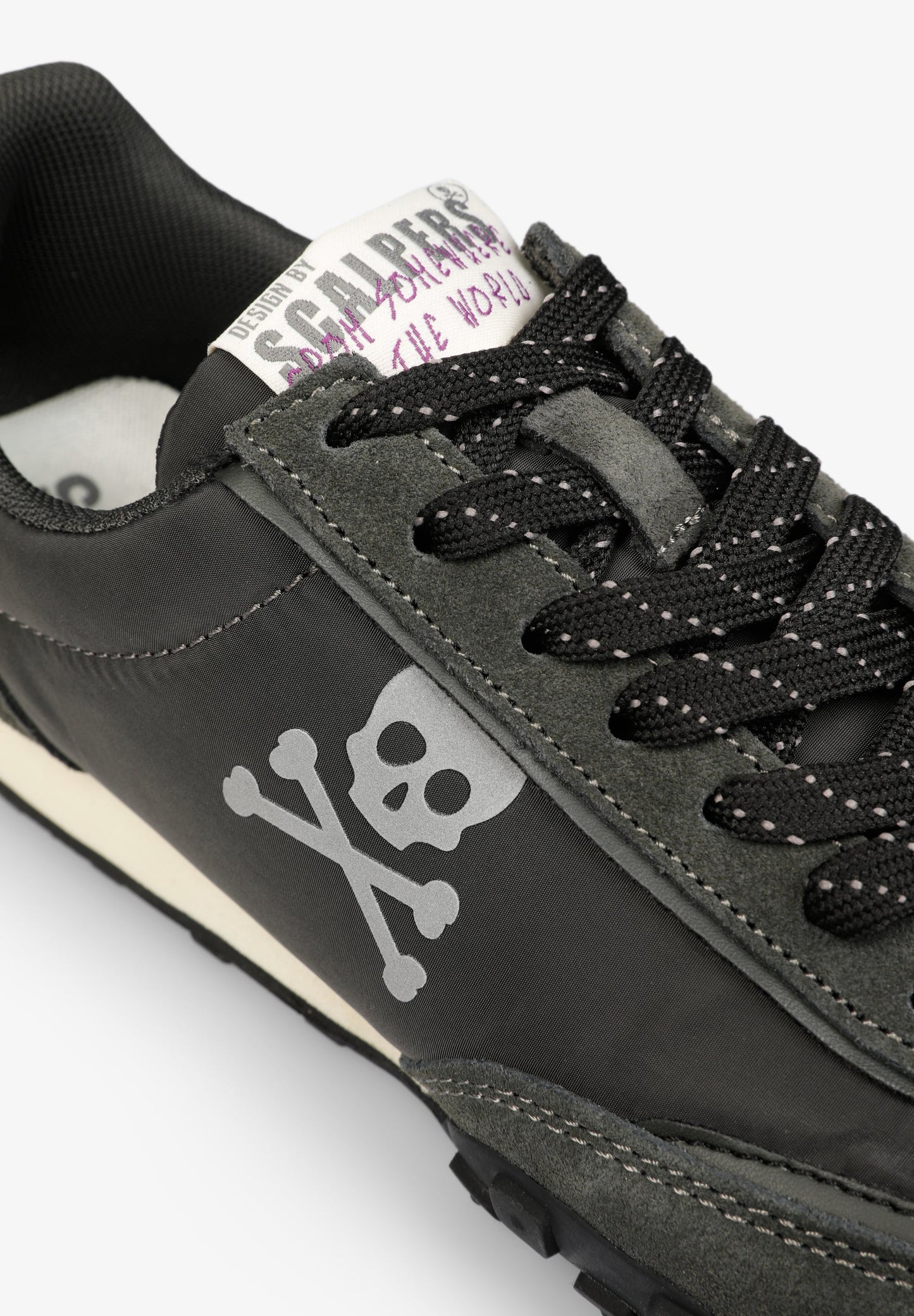 TENIS BAJAS CALAVERA