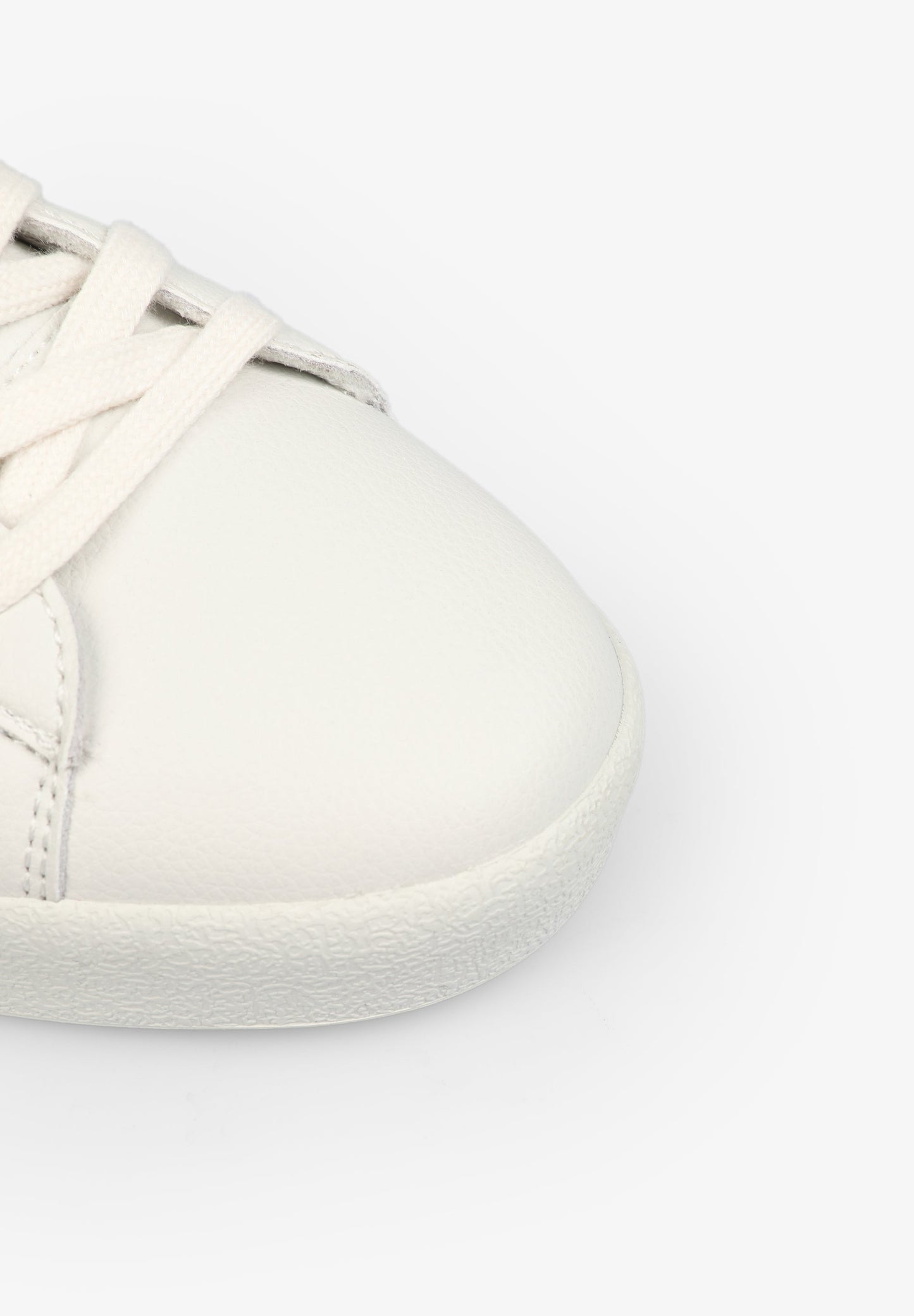 TENIS BAJAS DETALLE TALÓN