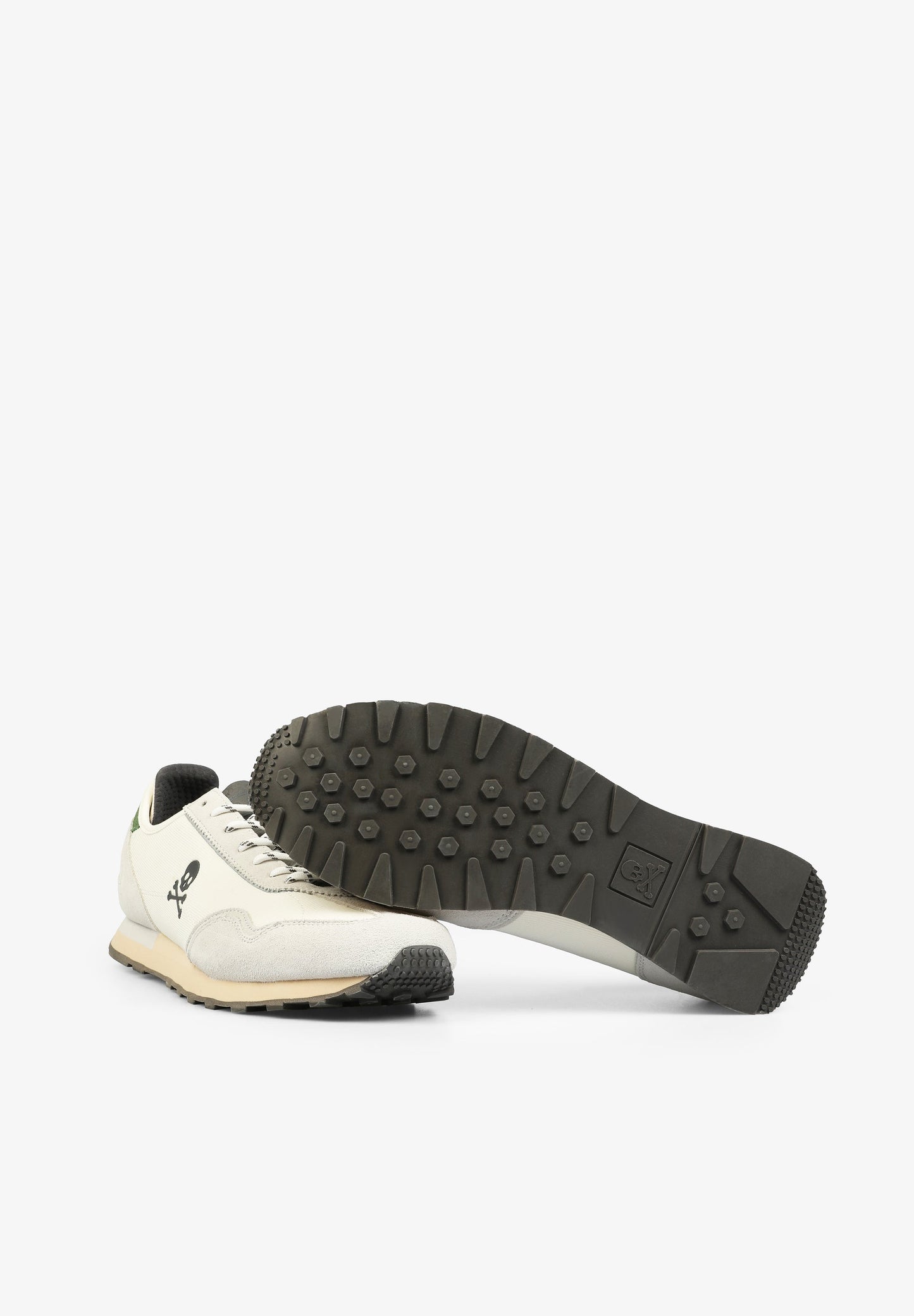 TENIS ANTE CALAVERA