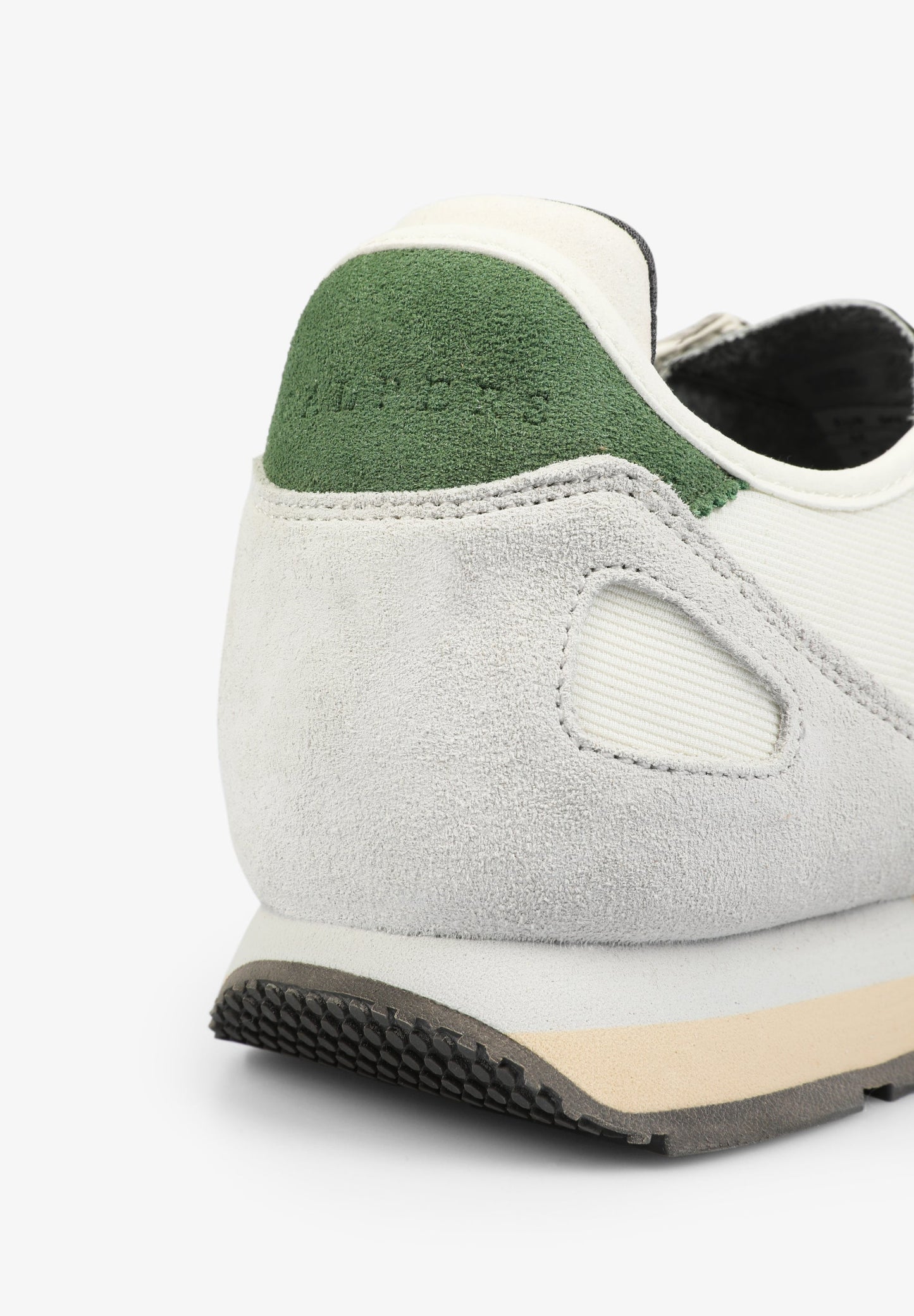 TENIS ANTE CALAVERA