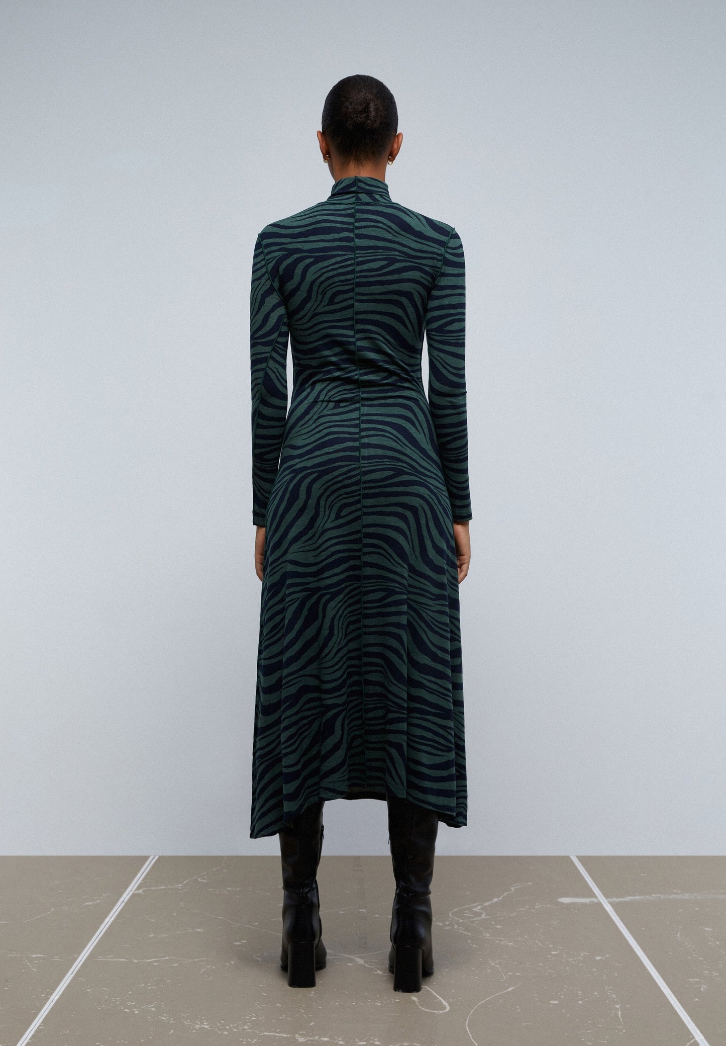 VESTIDO MIDI CEBRA