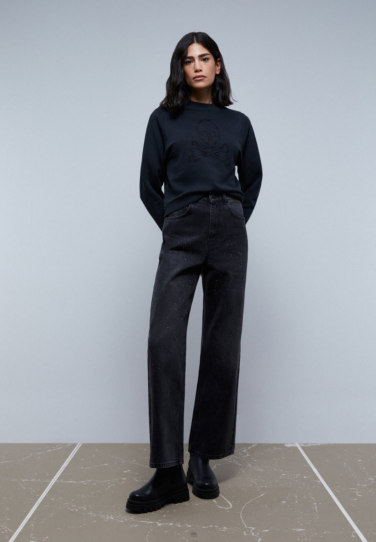 BUZO CALAVERA RELIEVE