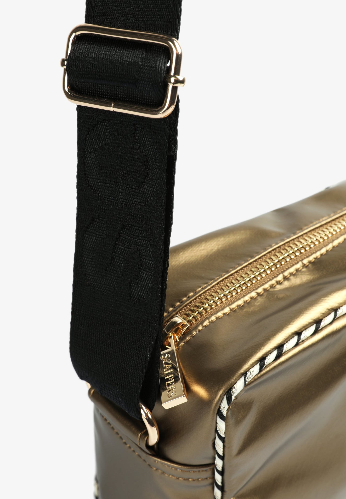 BOLSO BANDOLERA CON DETALLE CORDÓN