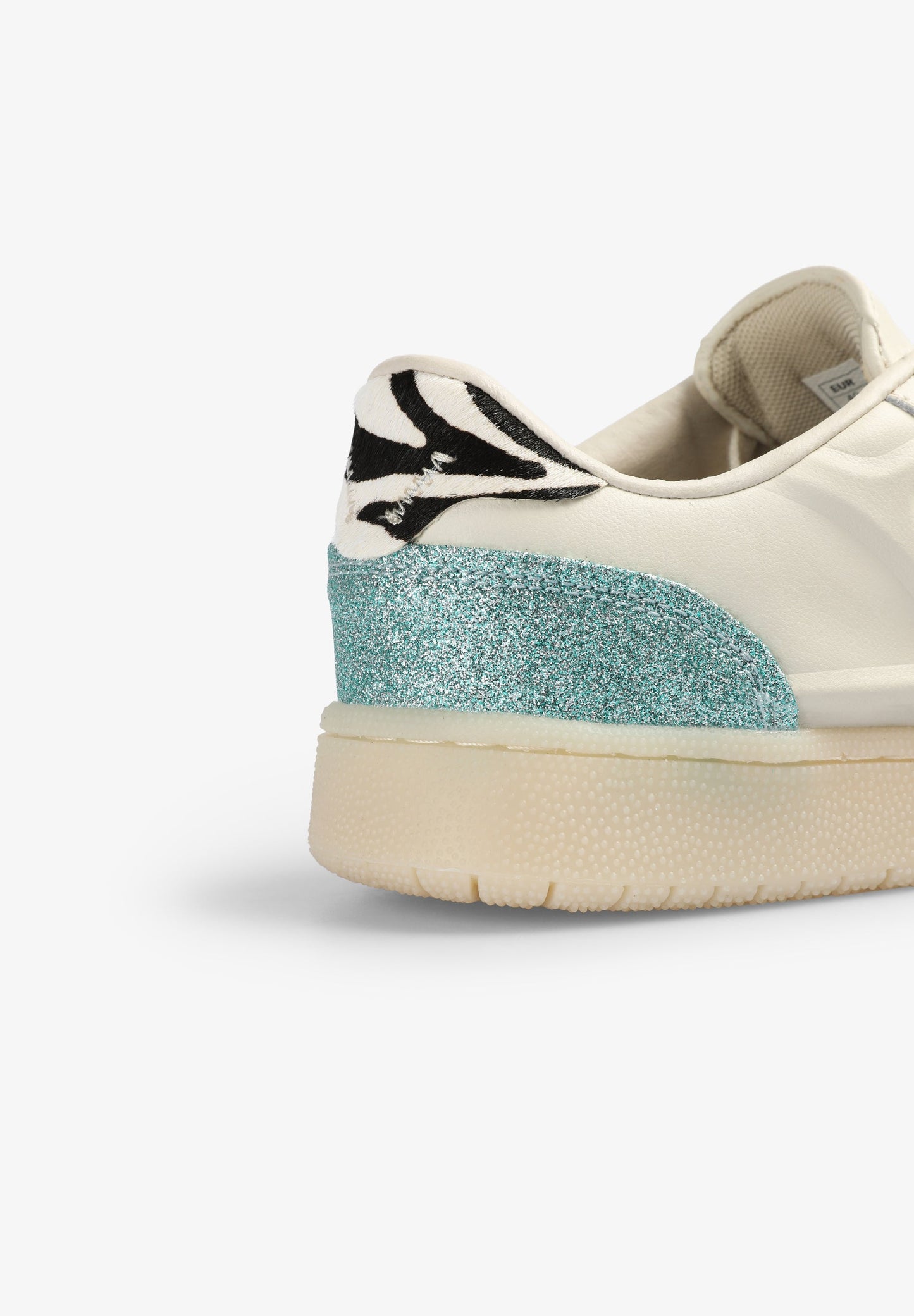 TENIS DETALLE GLITTER