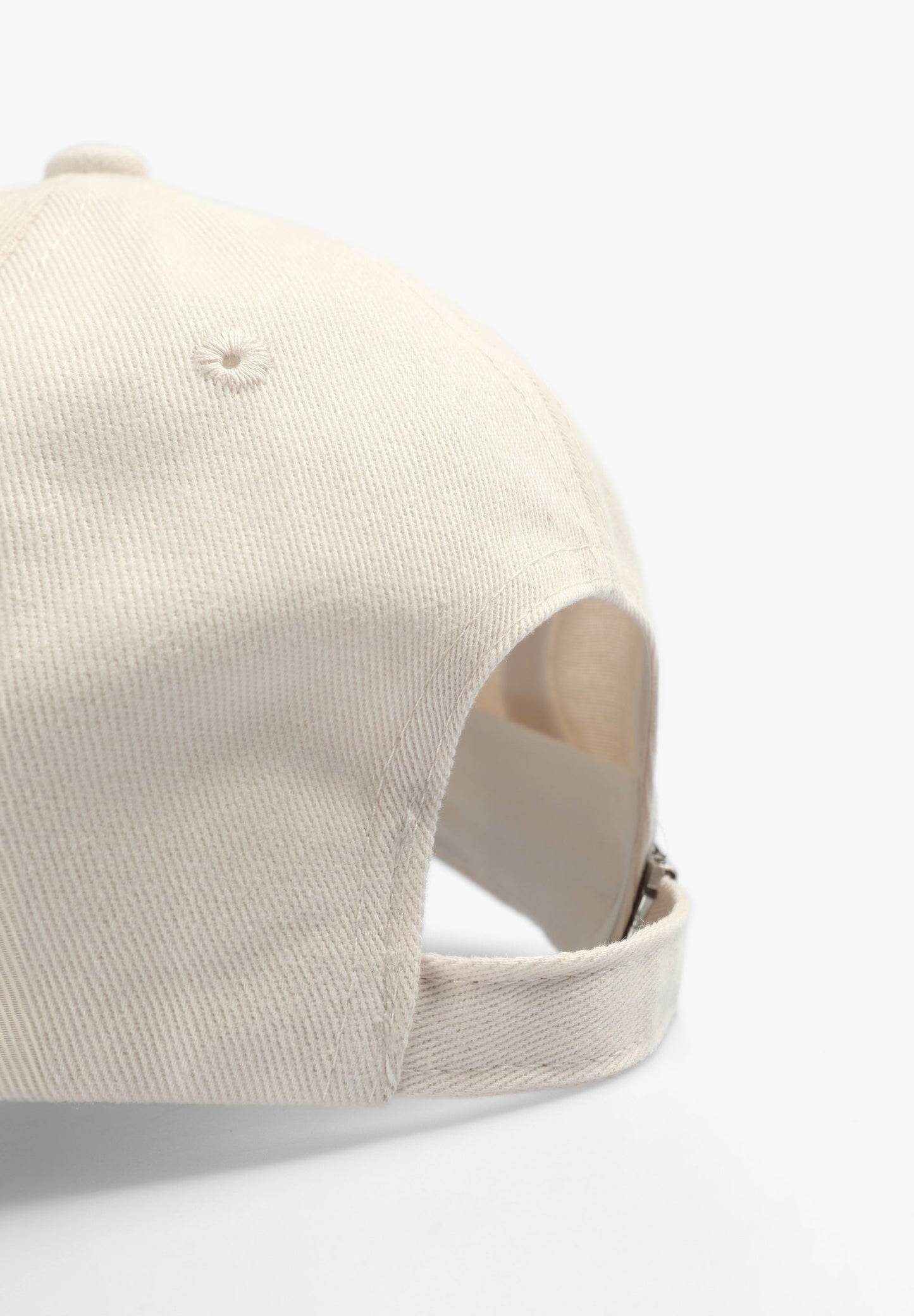 EMB LETTERS CAP