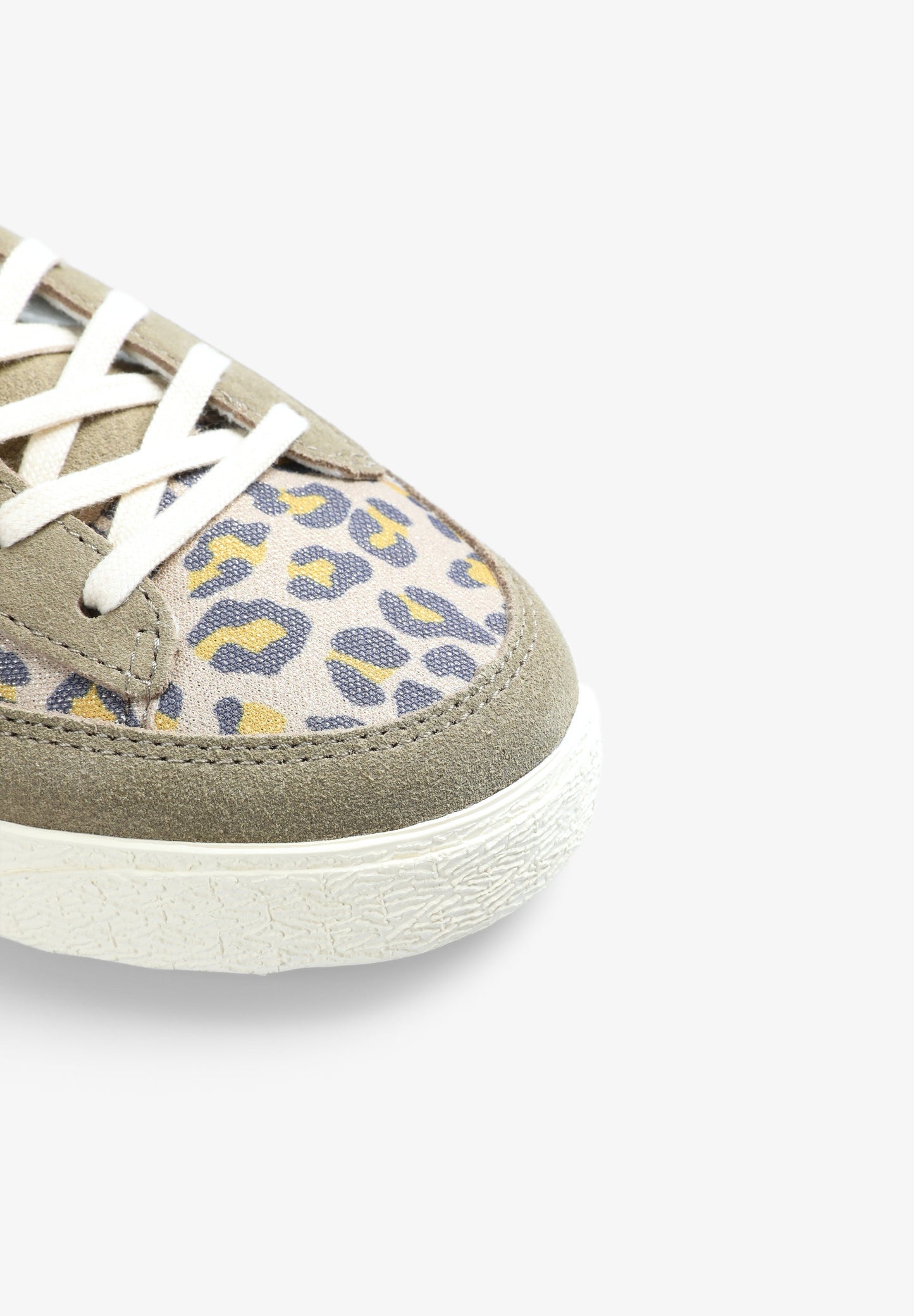 TENIS BAJAS CALAVERA ANIMAL PRINT
