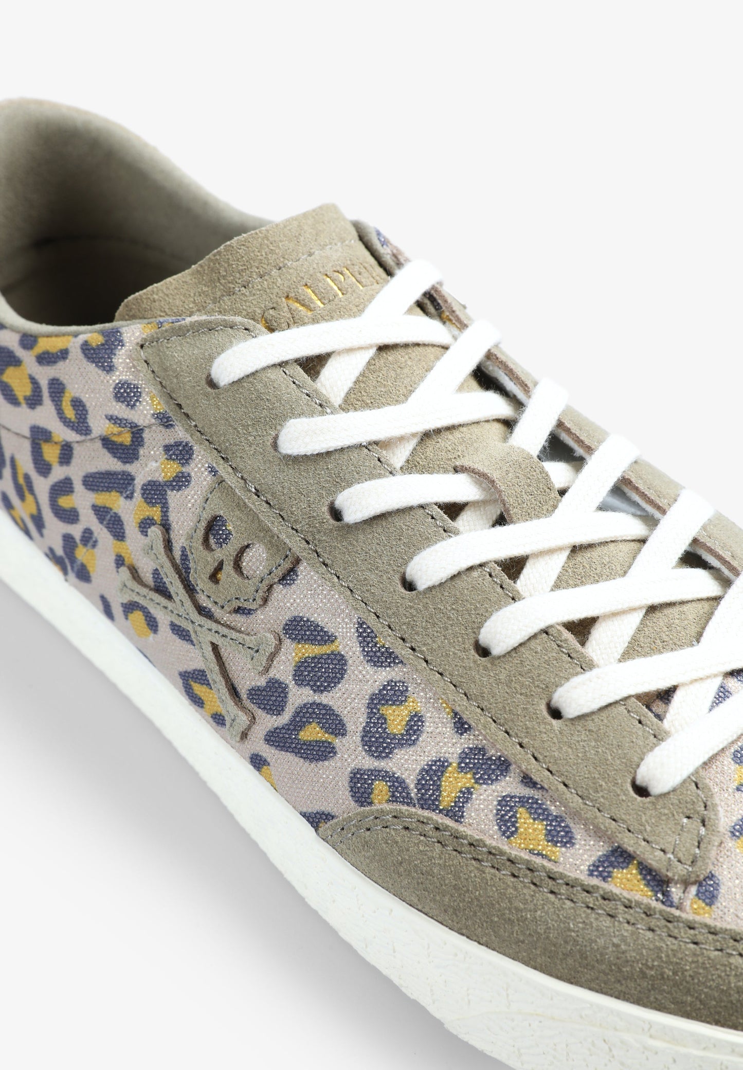 TENIS BAJAS CALAVERA ANIMAL PRINT