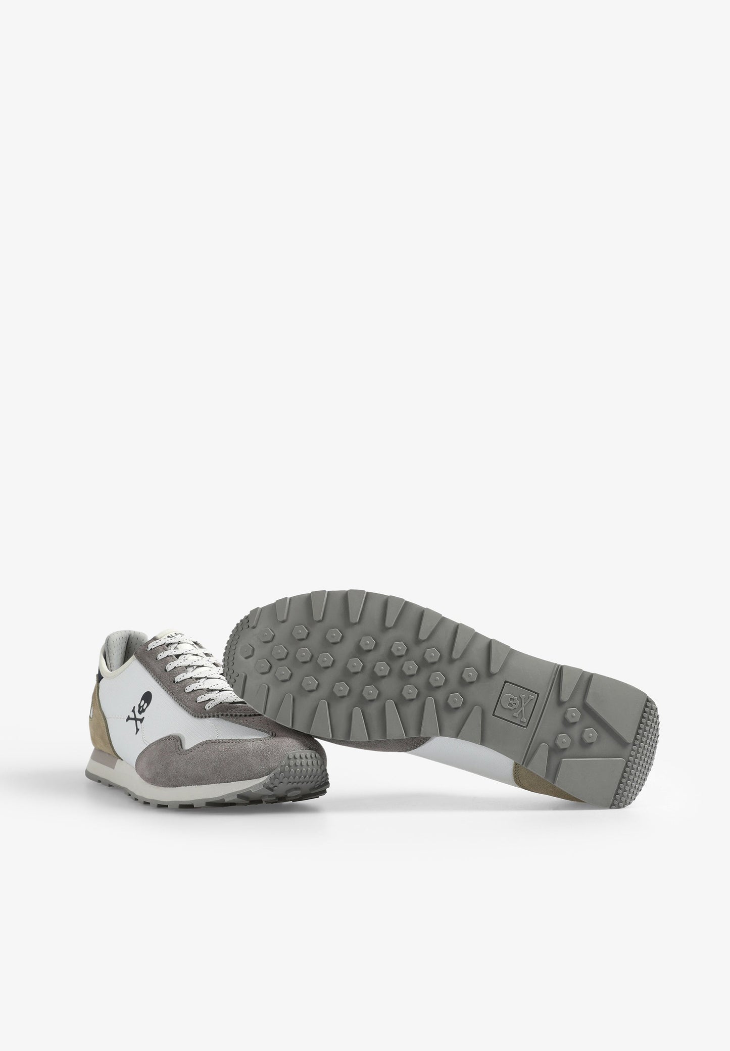 TENIS ANTE CALAVERA