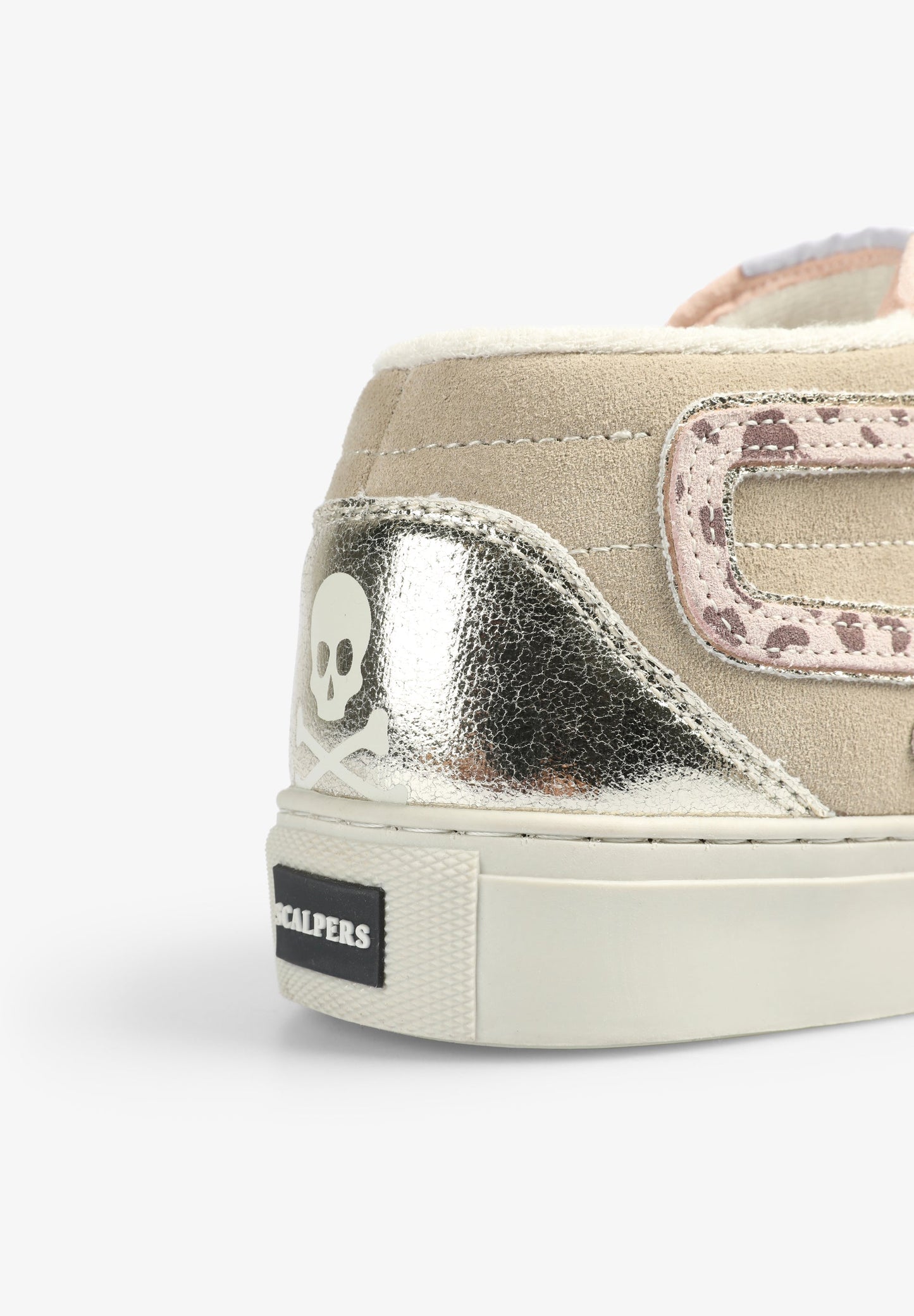 TENIS ANIMAL PRINT DETALLE METALIZADO