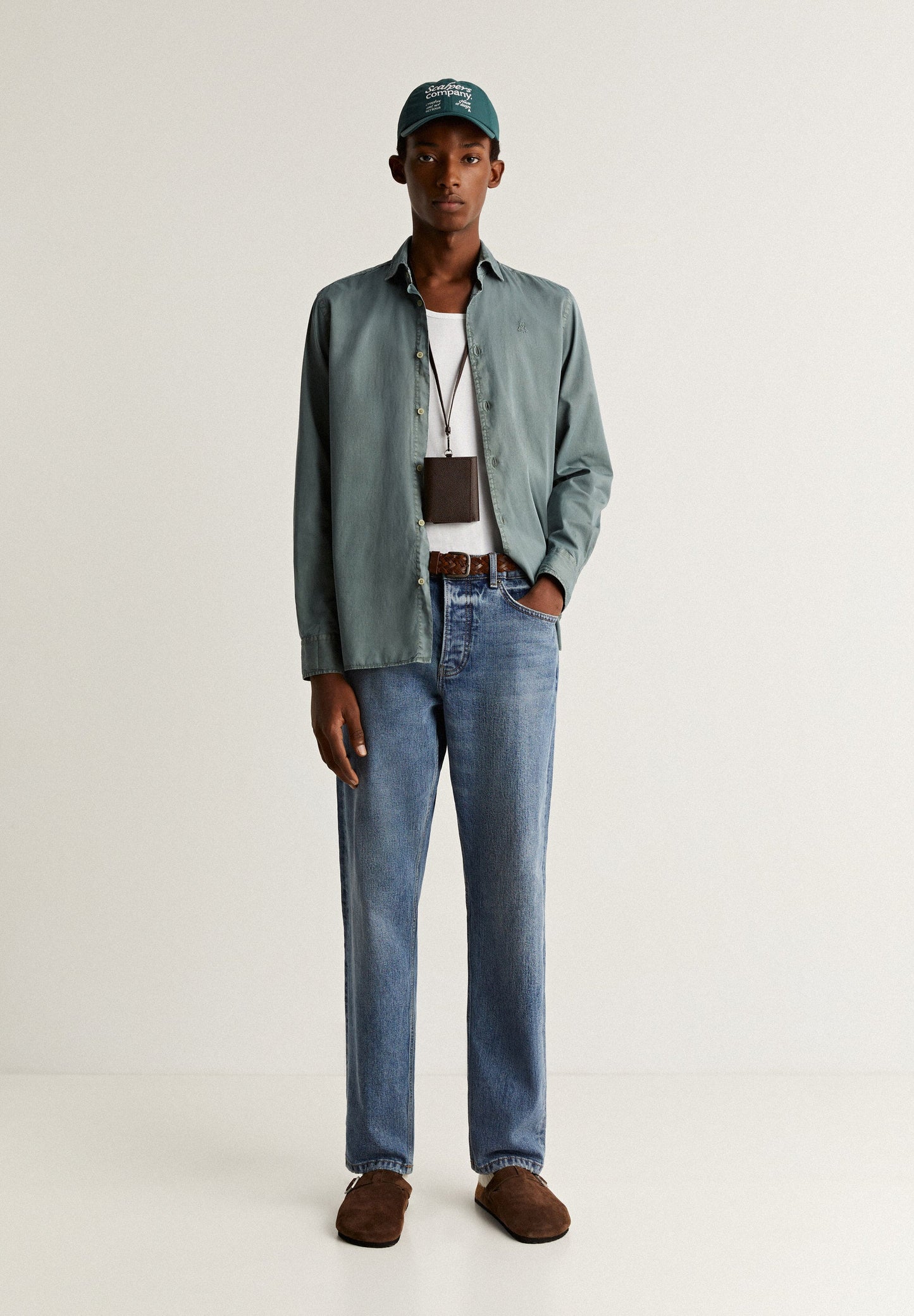 CAMISA CALAVERA BORDADA TONO