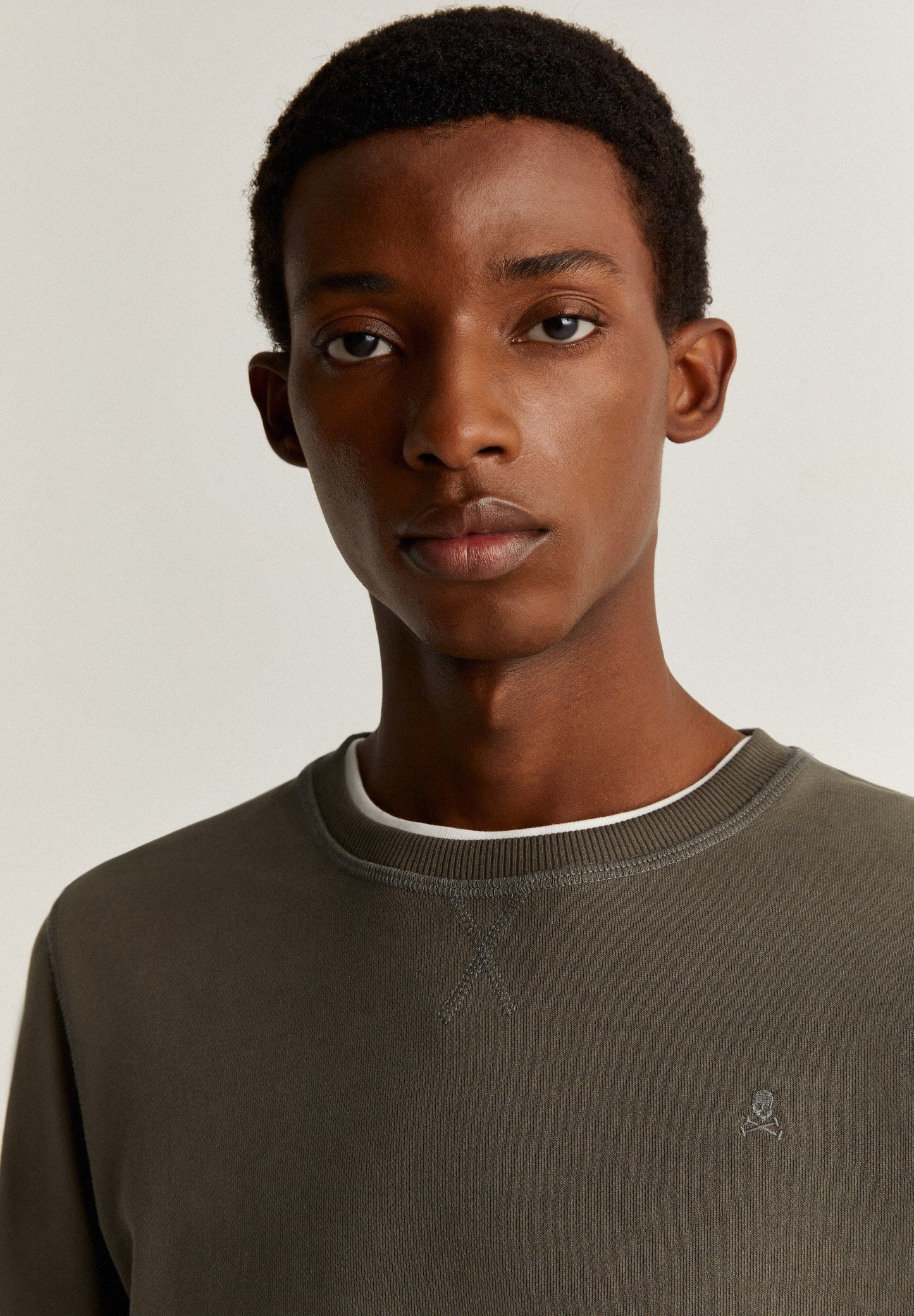 SUDADERA BÁSICA CALAVERA