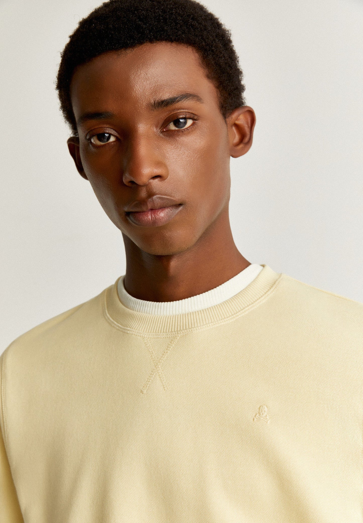 SUDADERA BÁSICA CALAVERA