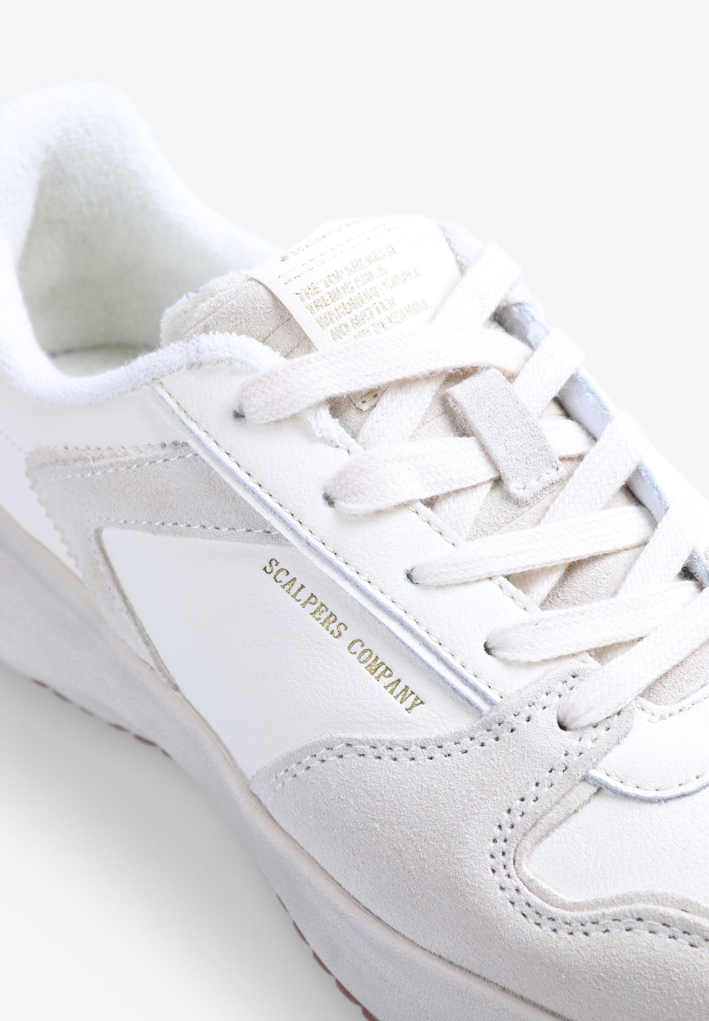 TENIS DETALLES SERRAJE