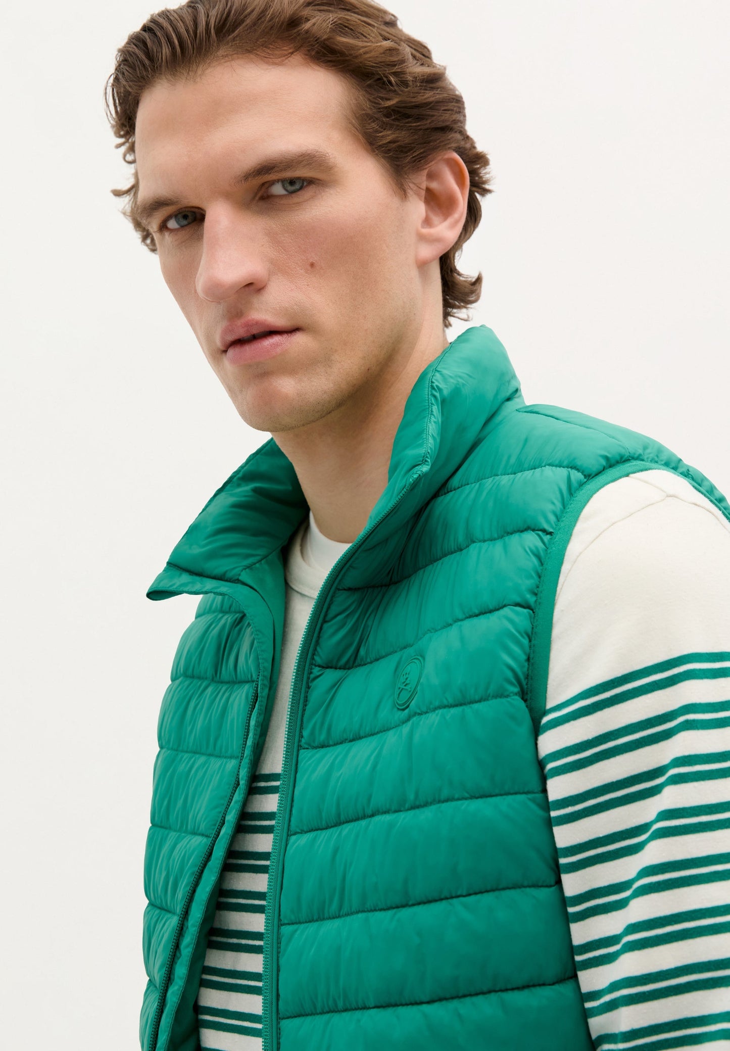 CHALECO ACOLCHADO CALAVERA PARCHE