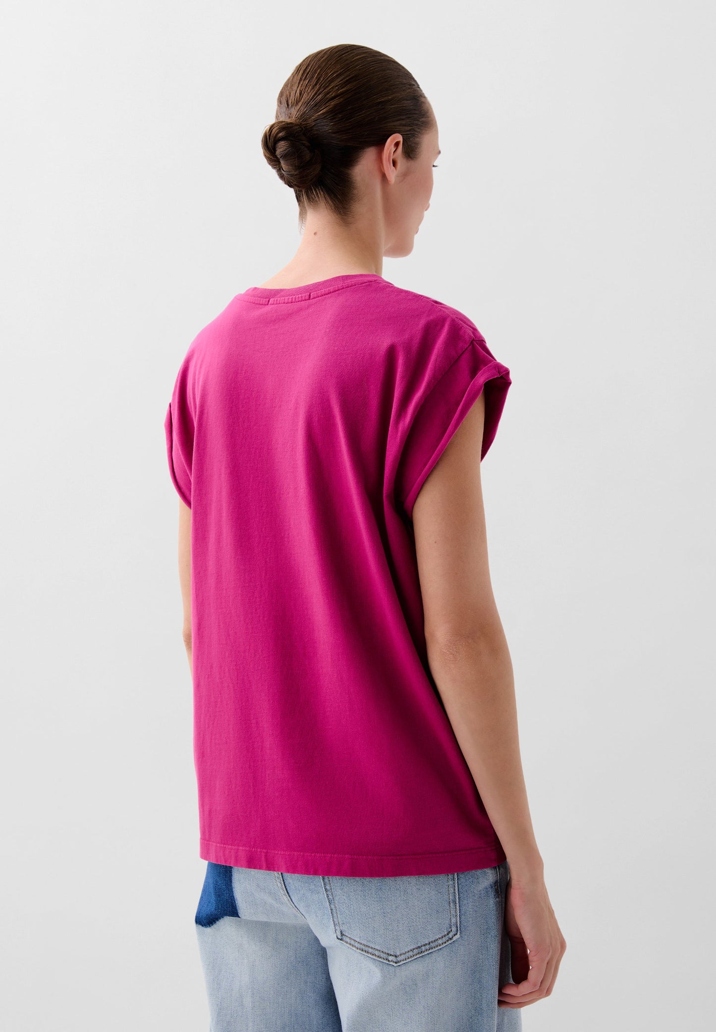 CAMISETA CALAVERA BORDADA TONO