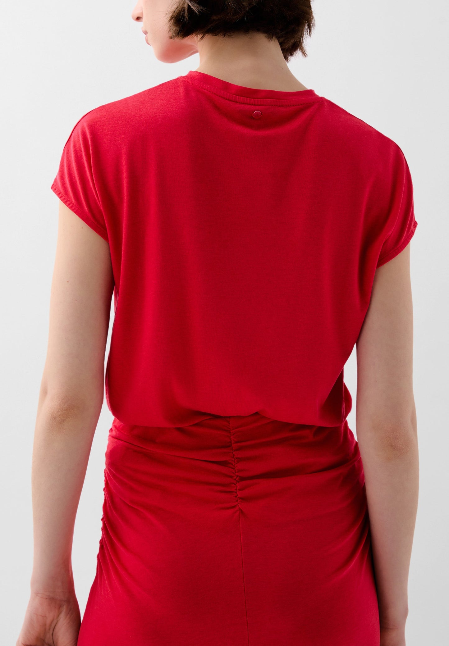 CAMISETA FRUNCES LATERALES