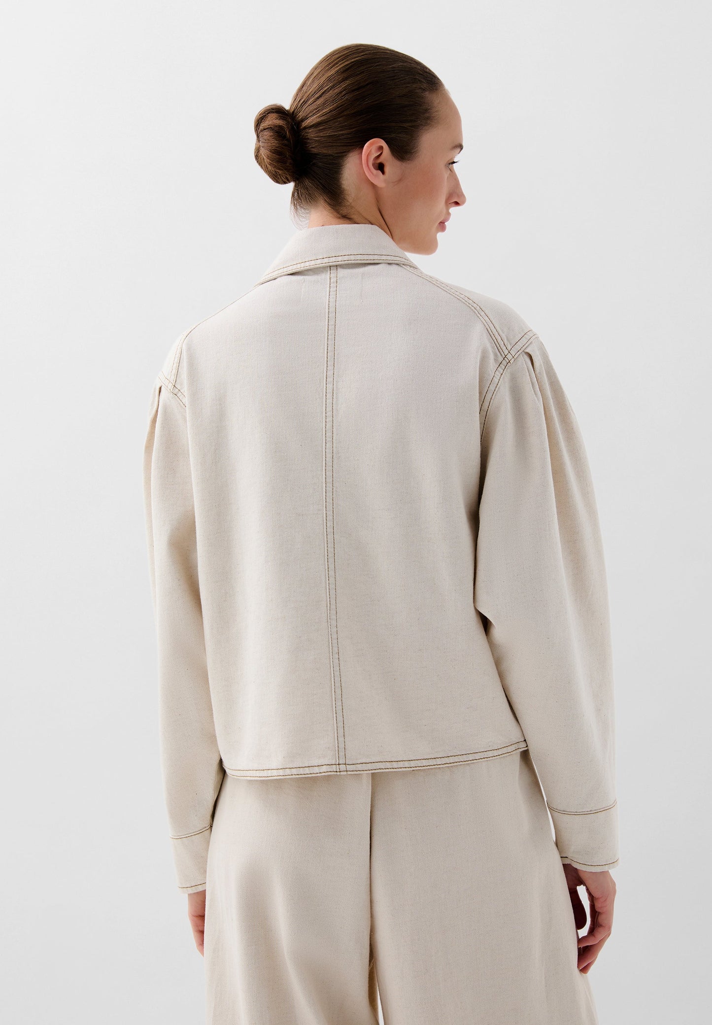 CHAQUETA BOMBER COSTURAS CONTRASTE