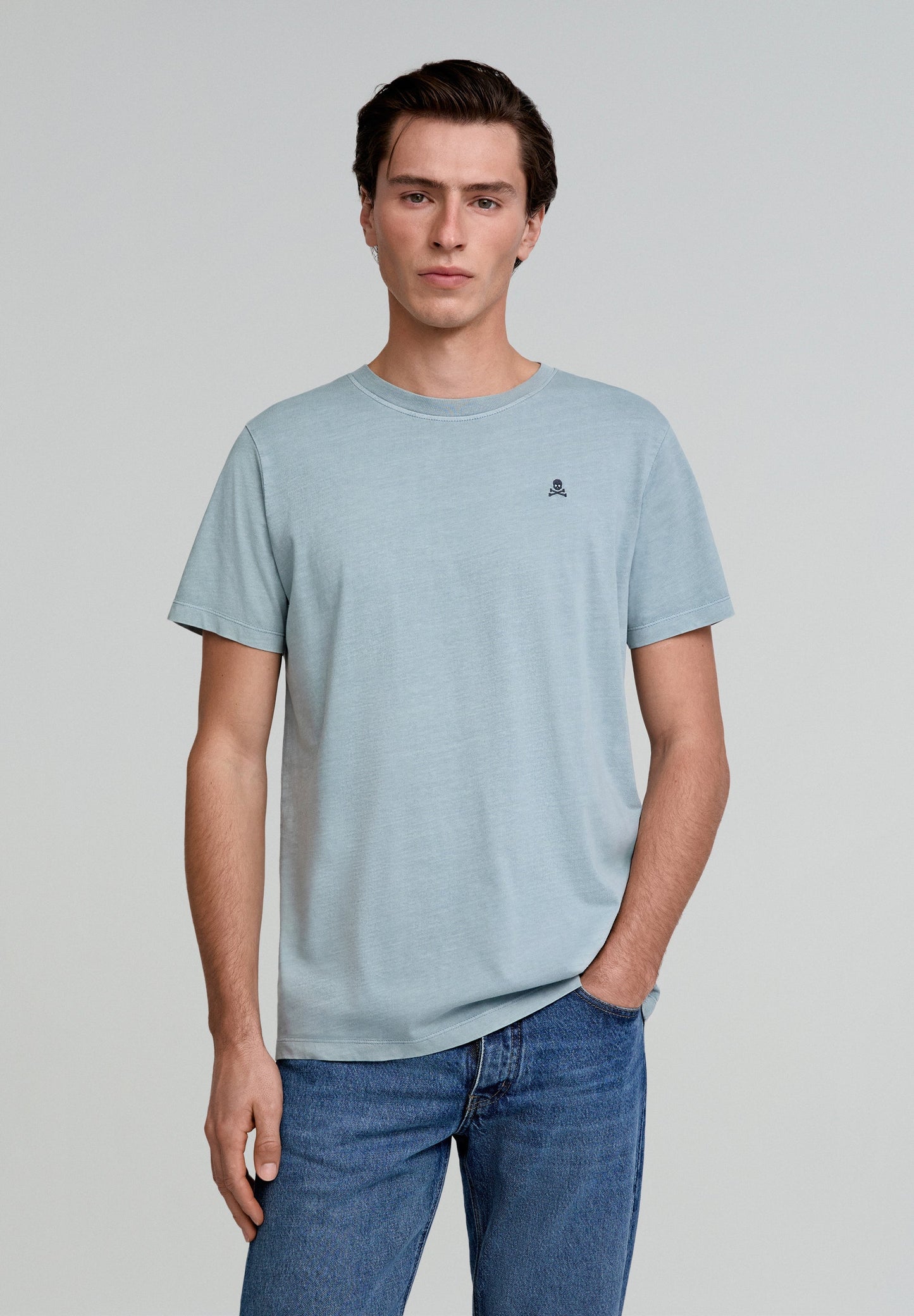 CAMISETA LAVADA CALAVERA BORDADA