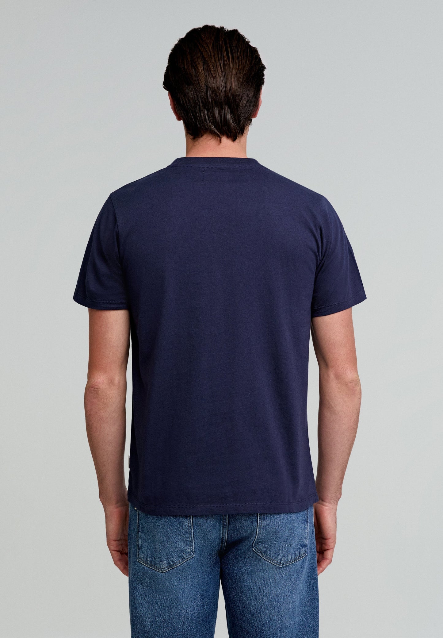 CAMISETA LOGO BORDADO