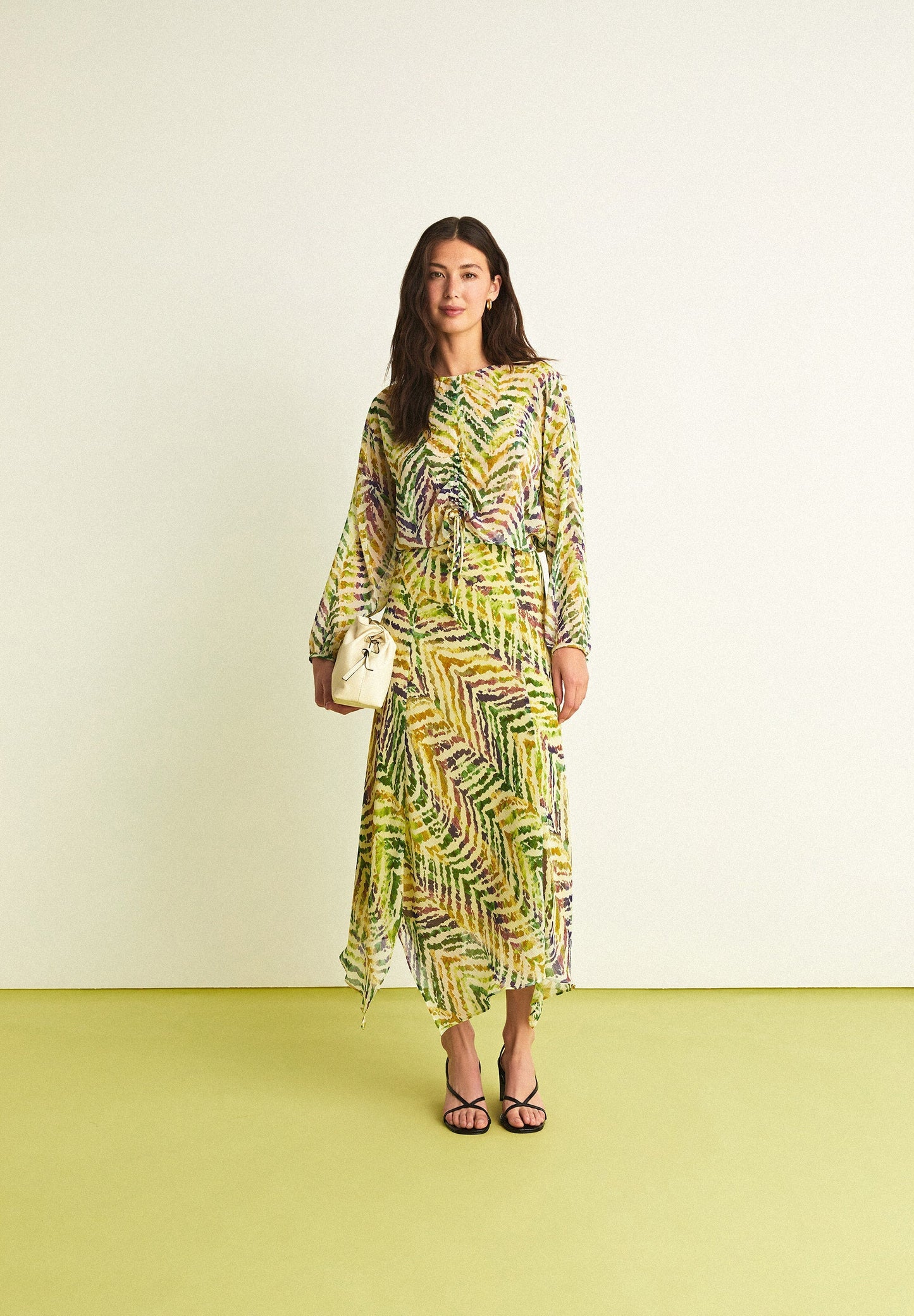 BLUSA PRINT CEBRA FRUNCE FRONTAL