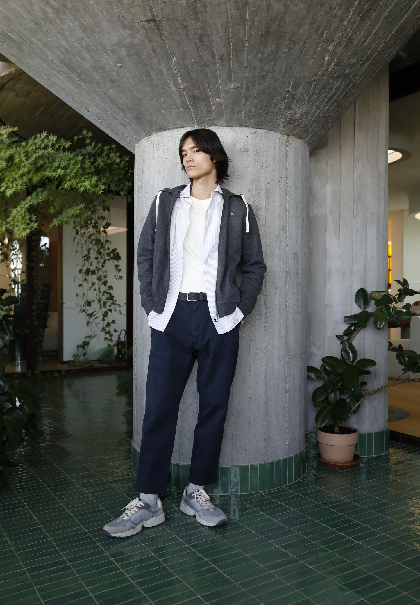 SNEAKERS SUELA RELIEVE