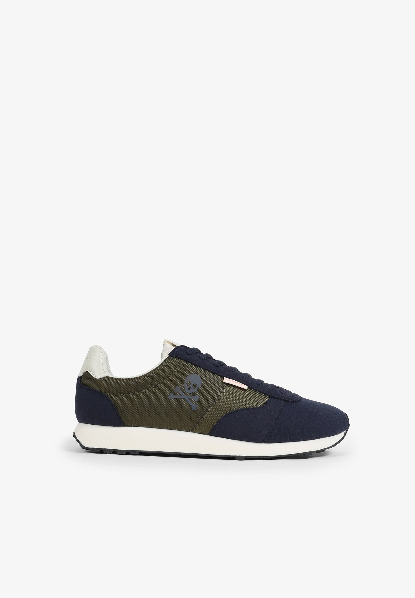 TENIS BÁSICAS CALAVERA