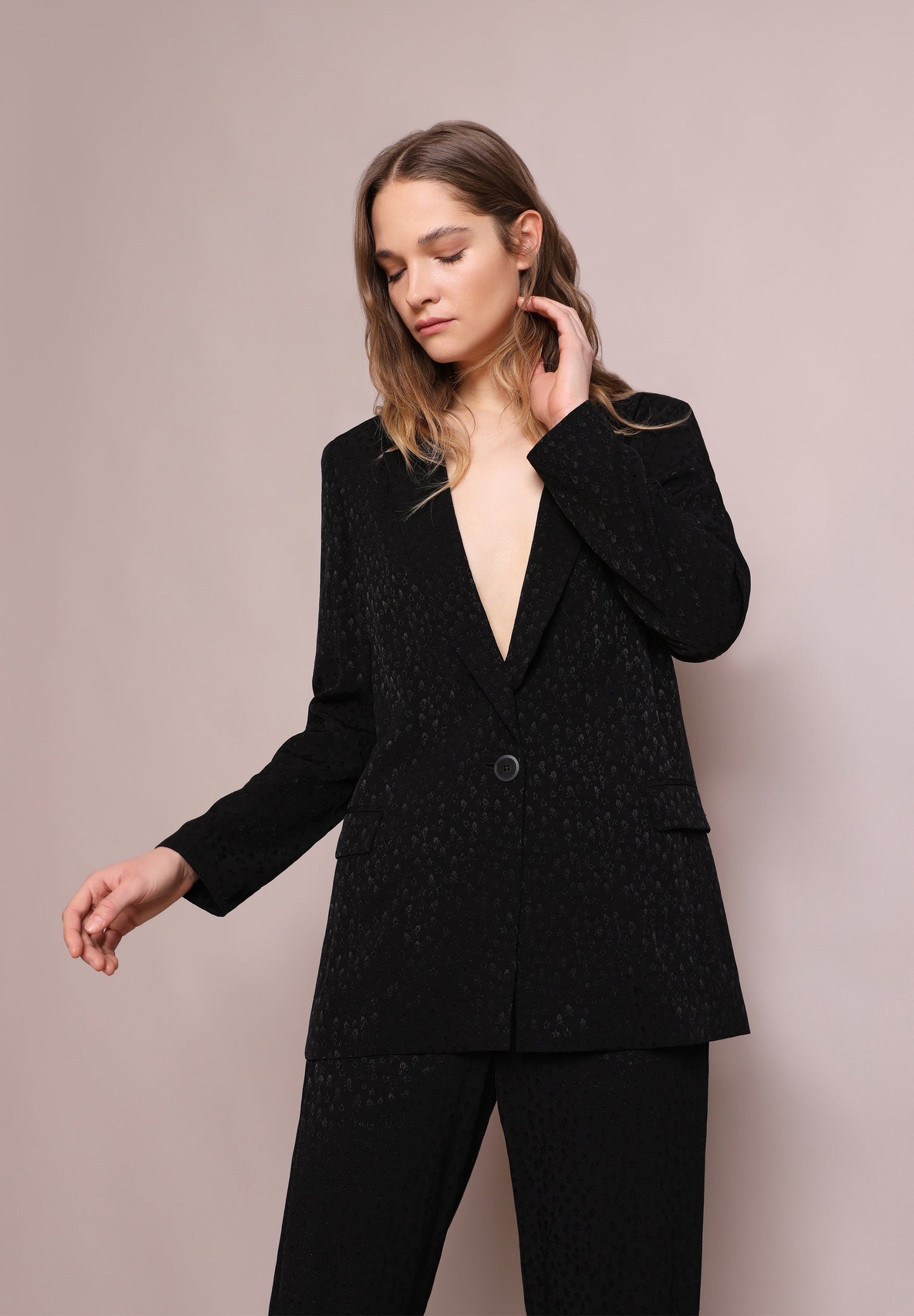 BLAZER JACQUARD CALAVERAS ESTRELLAS