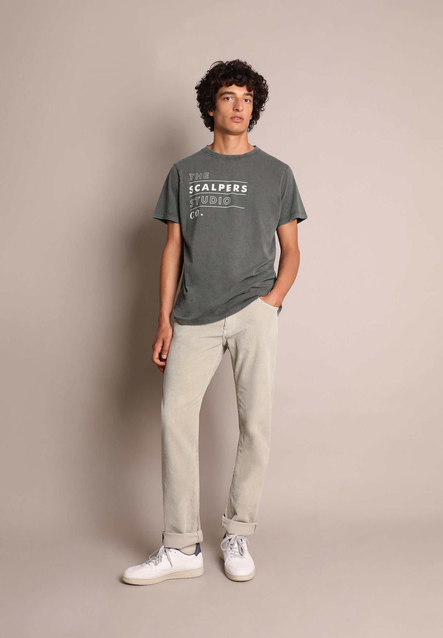 CAMISETA LAVADA SCALPERS STUDIO