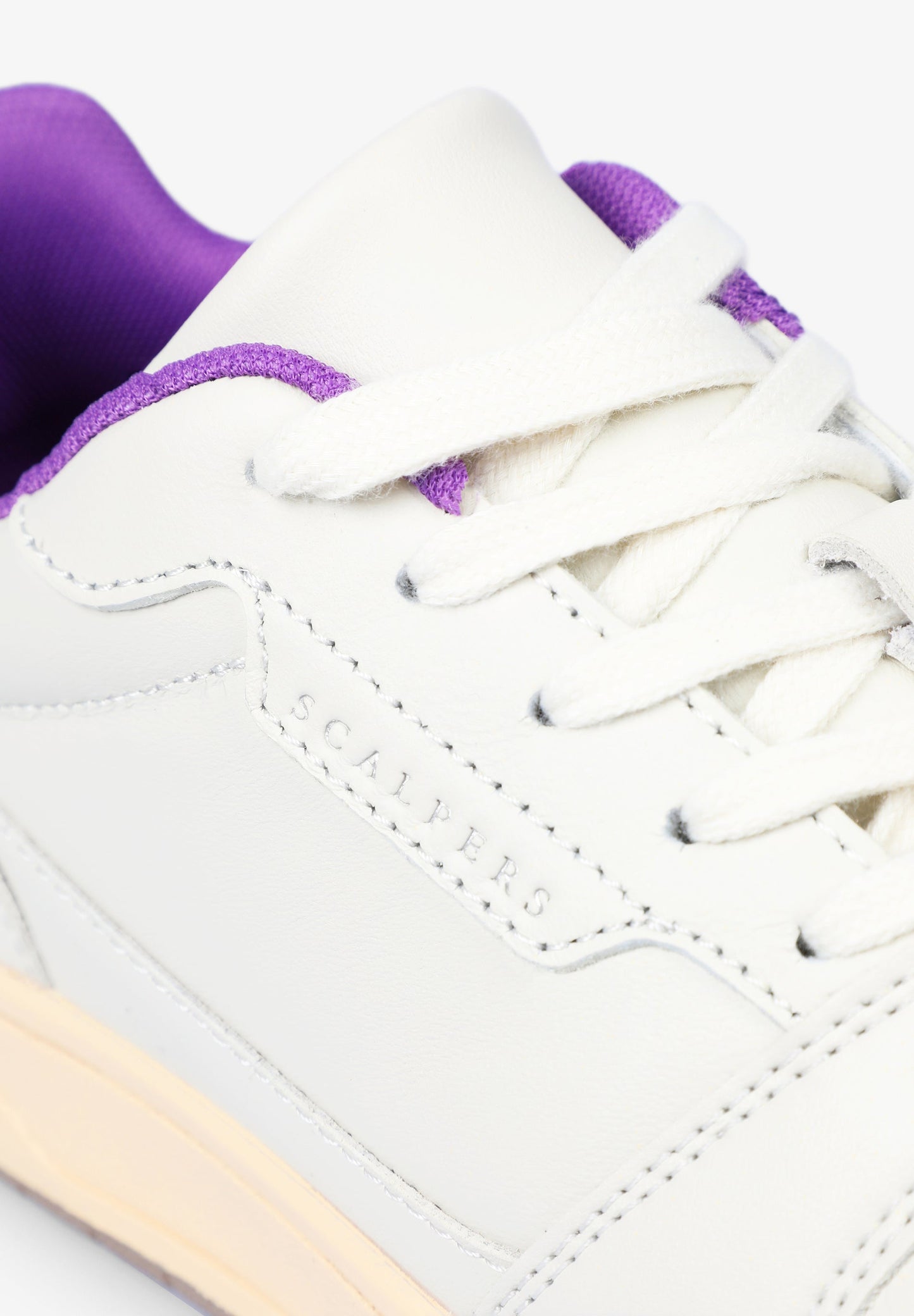 TENIS DETALLE TALÓN
