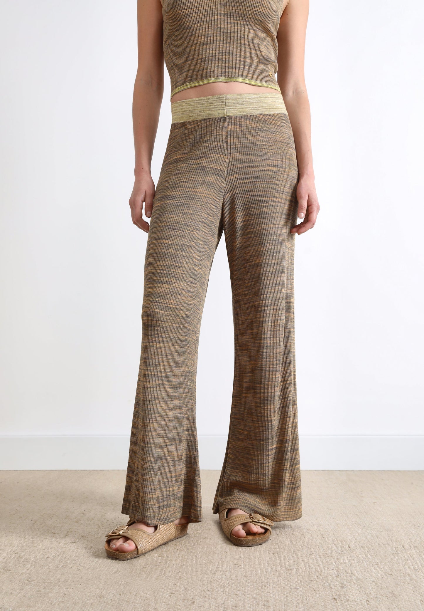 PANTALÓN FLARE PUNTO